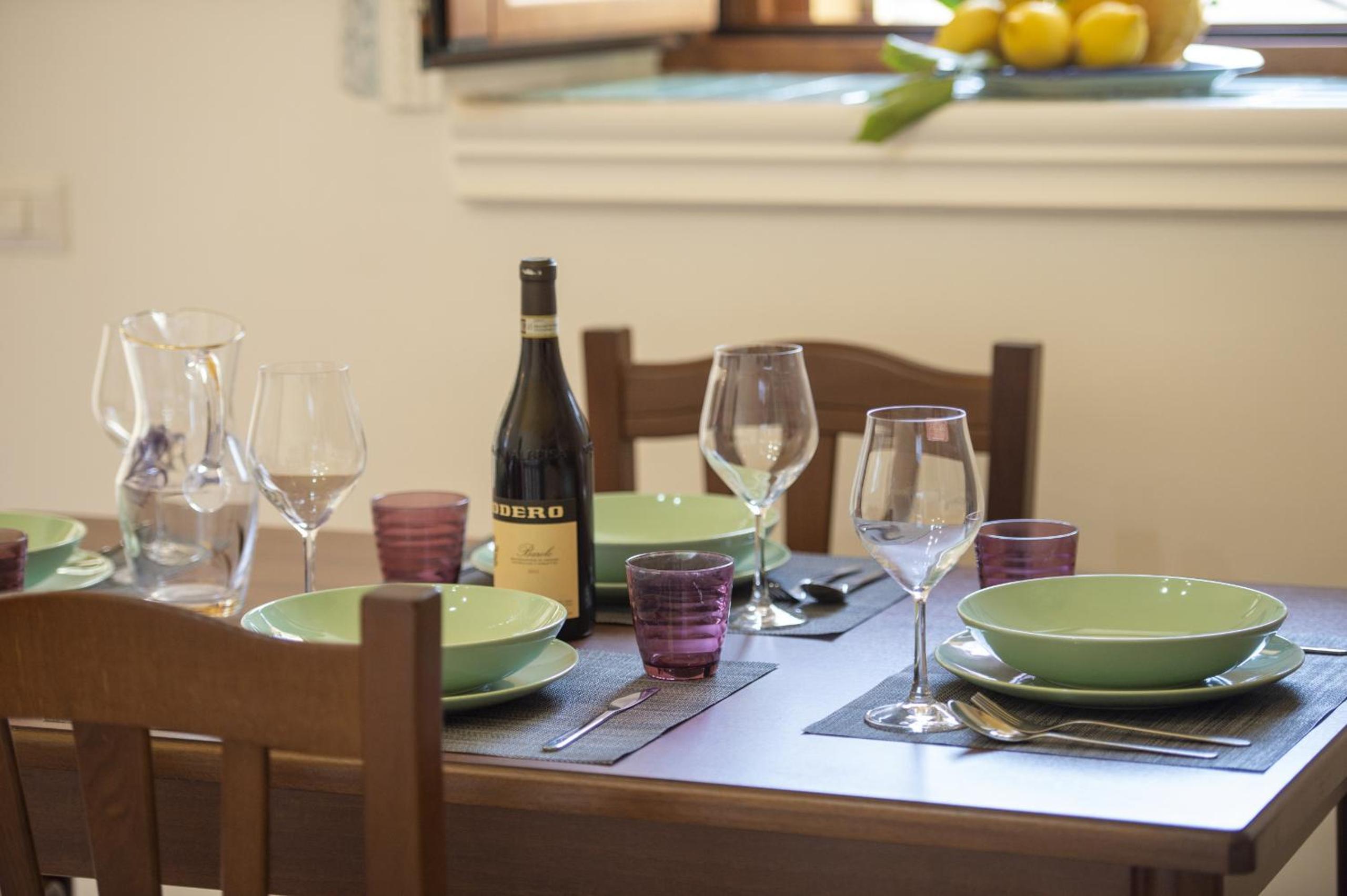 AMORE RENTALS - Residence Serena