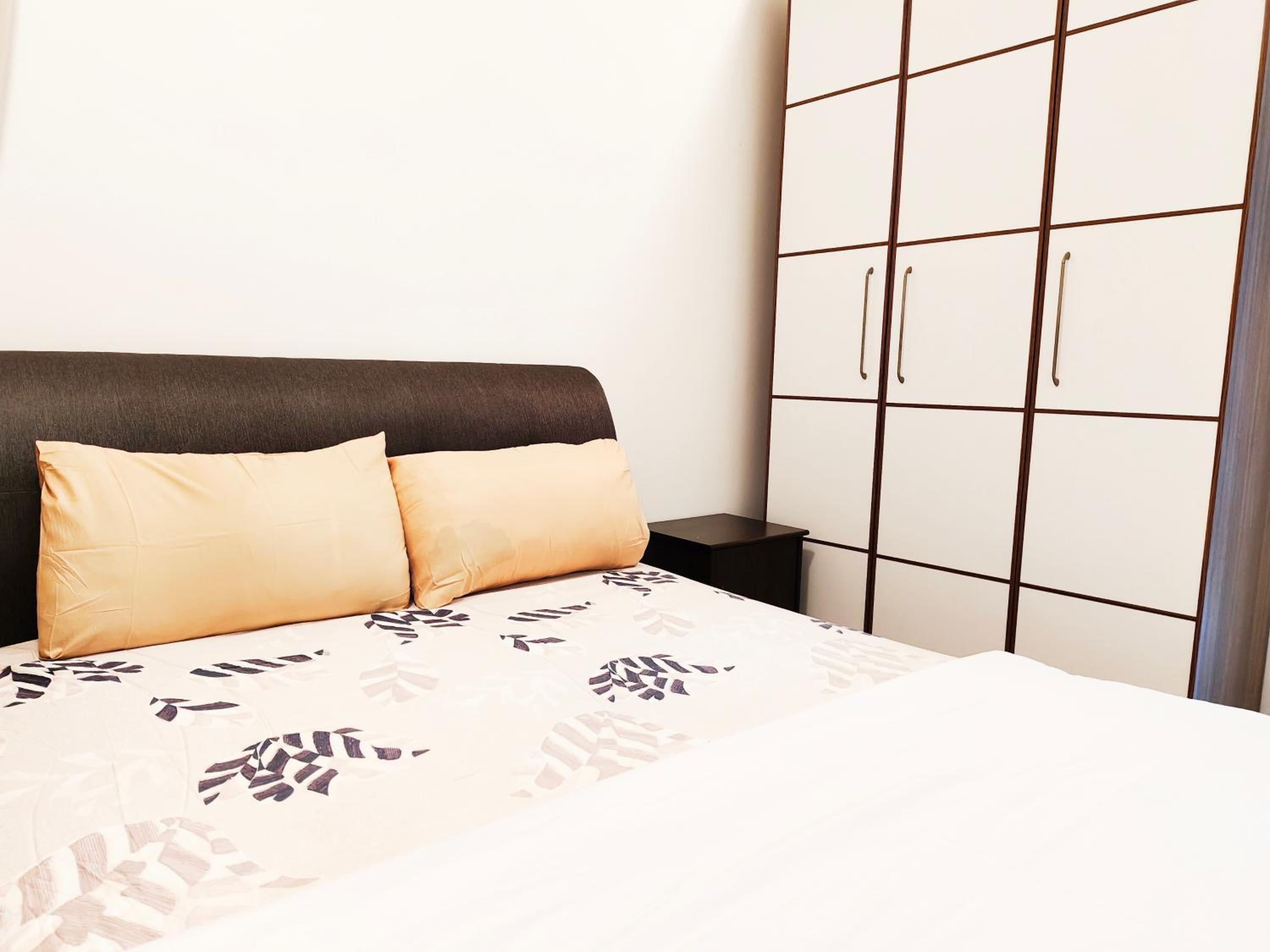 VR3 Sunway Velocity Spacious Apt中文房東