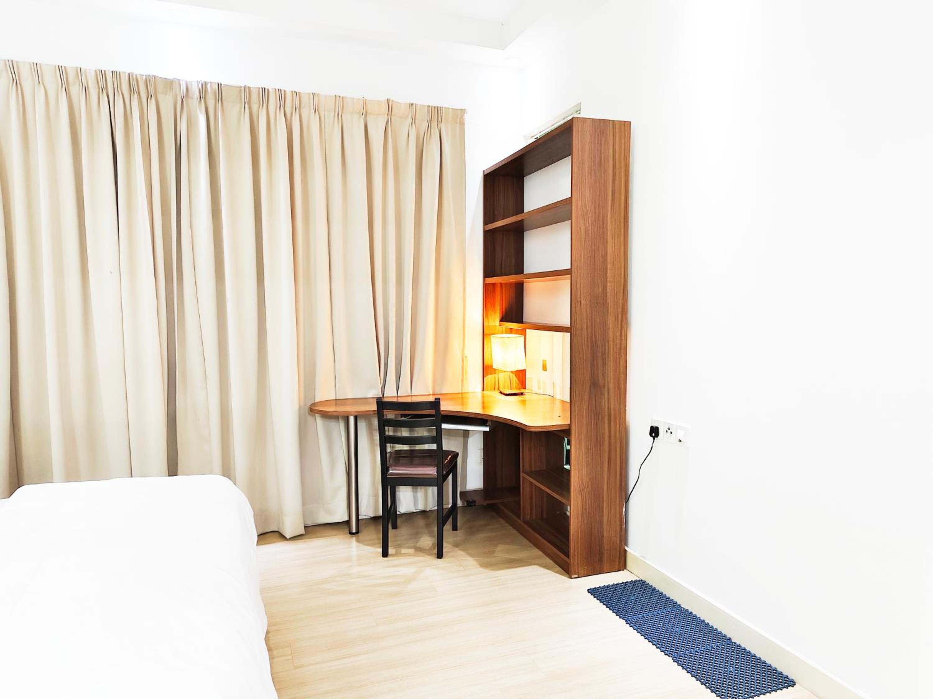 VR3 Sunway Velocity Spacious Apt中文房東