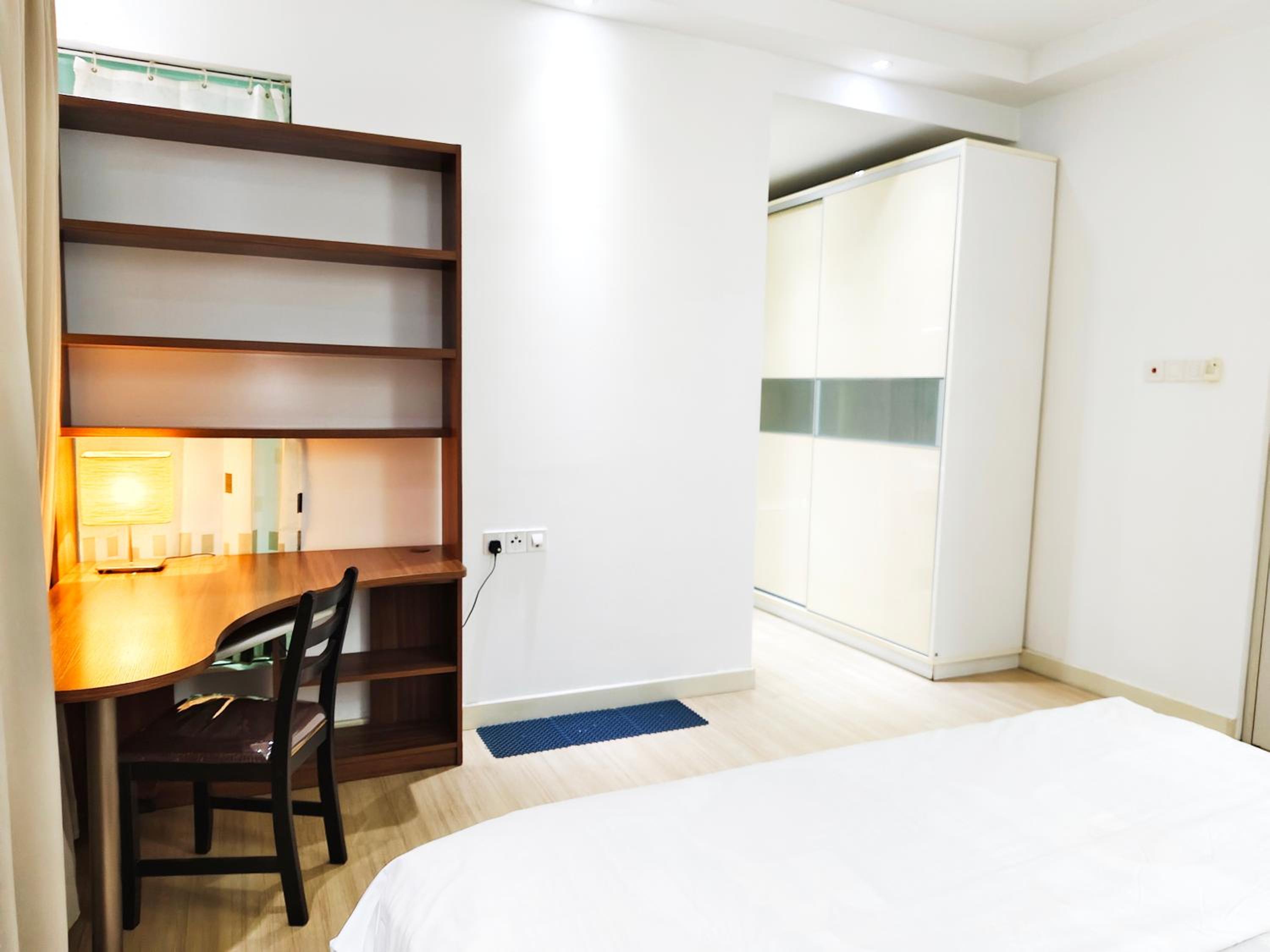 VR3 Sunway Velocity Spacious Apt中文房東