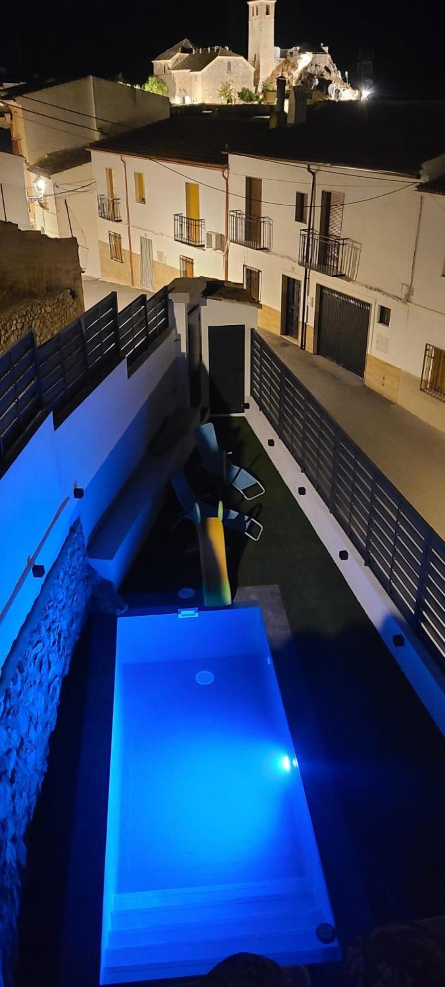 CASA CUEVA A-TIPICA