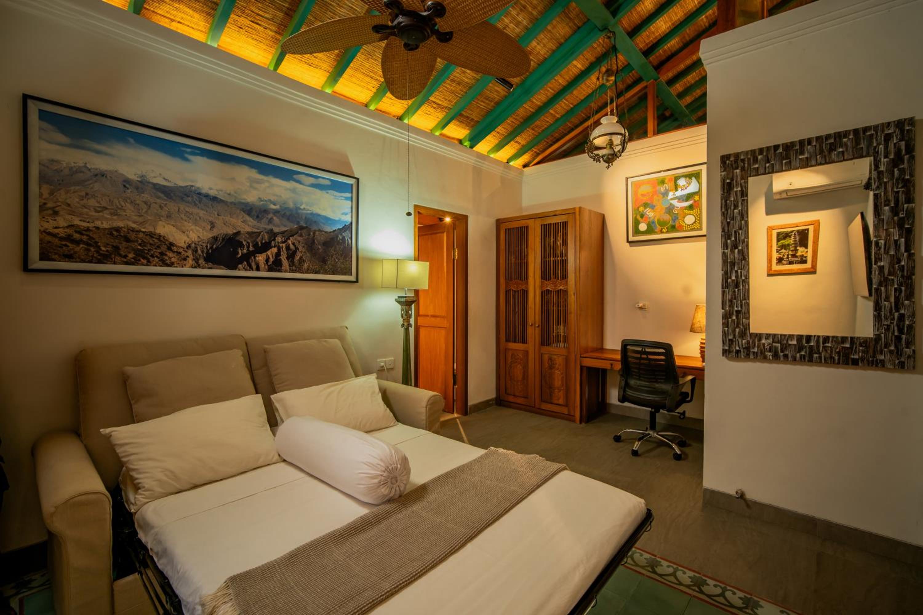 Villa Karar - Private Cook & Concierge view 4