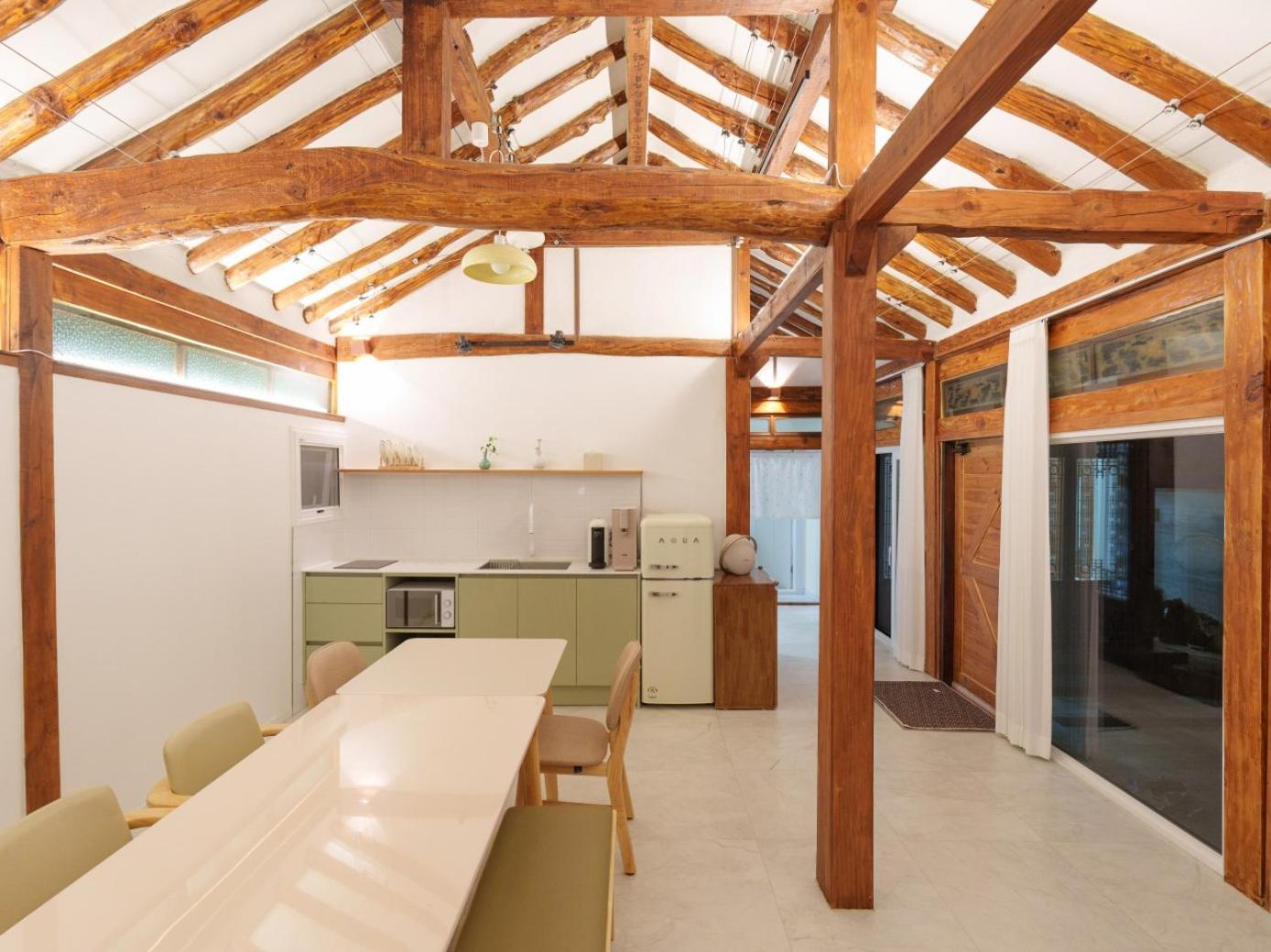 Exclusive House Hanok Stay 'Soo Hanok' view 5