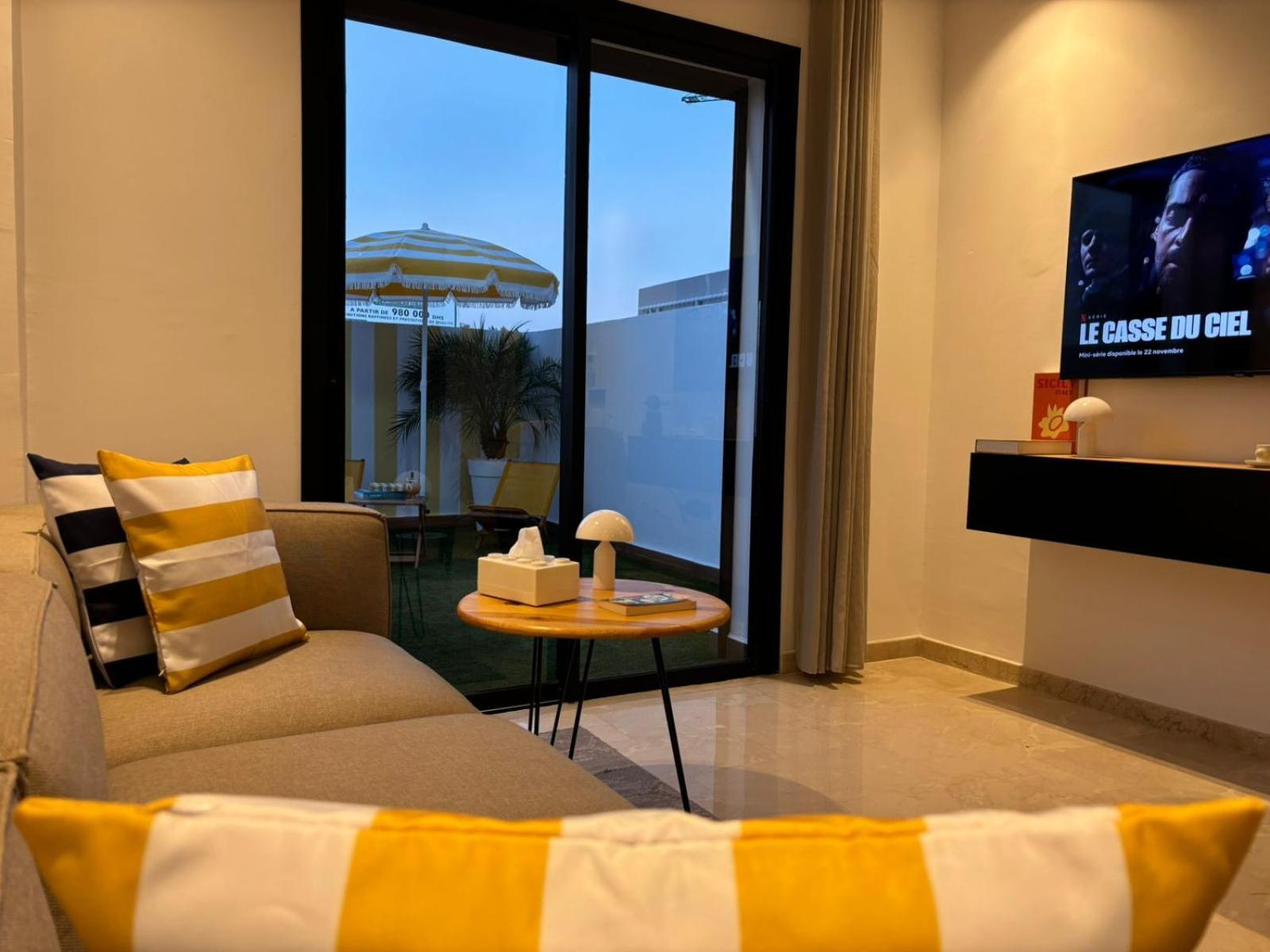 lounge