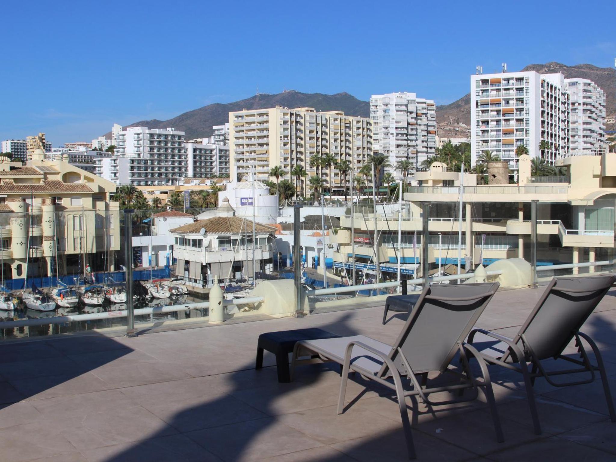 Isla Puerto Marina