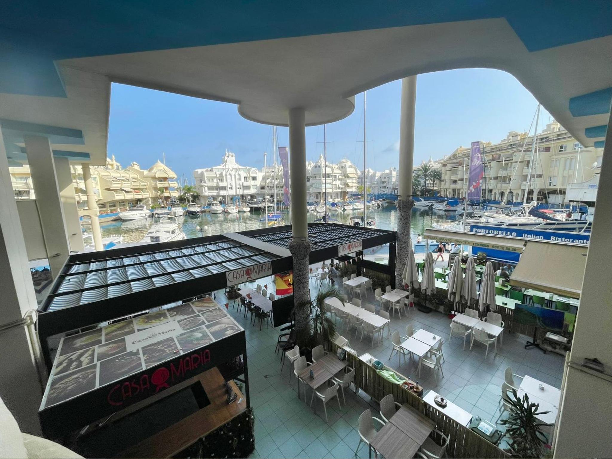 Isla Puerto Marina