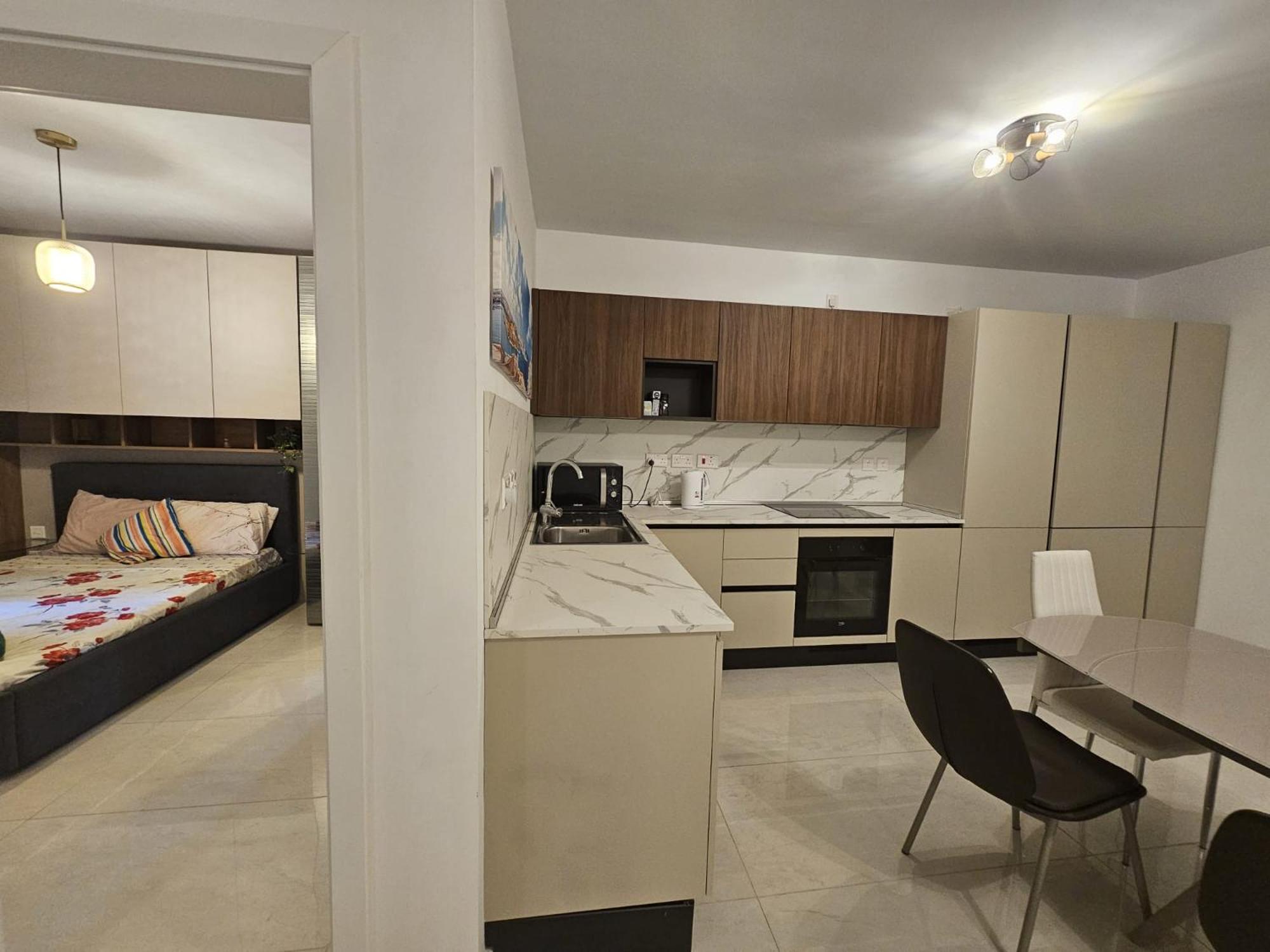 Luxurious Sliema Apartment Near Valletta Ferry