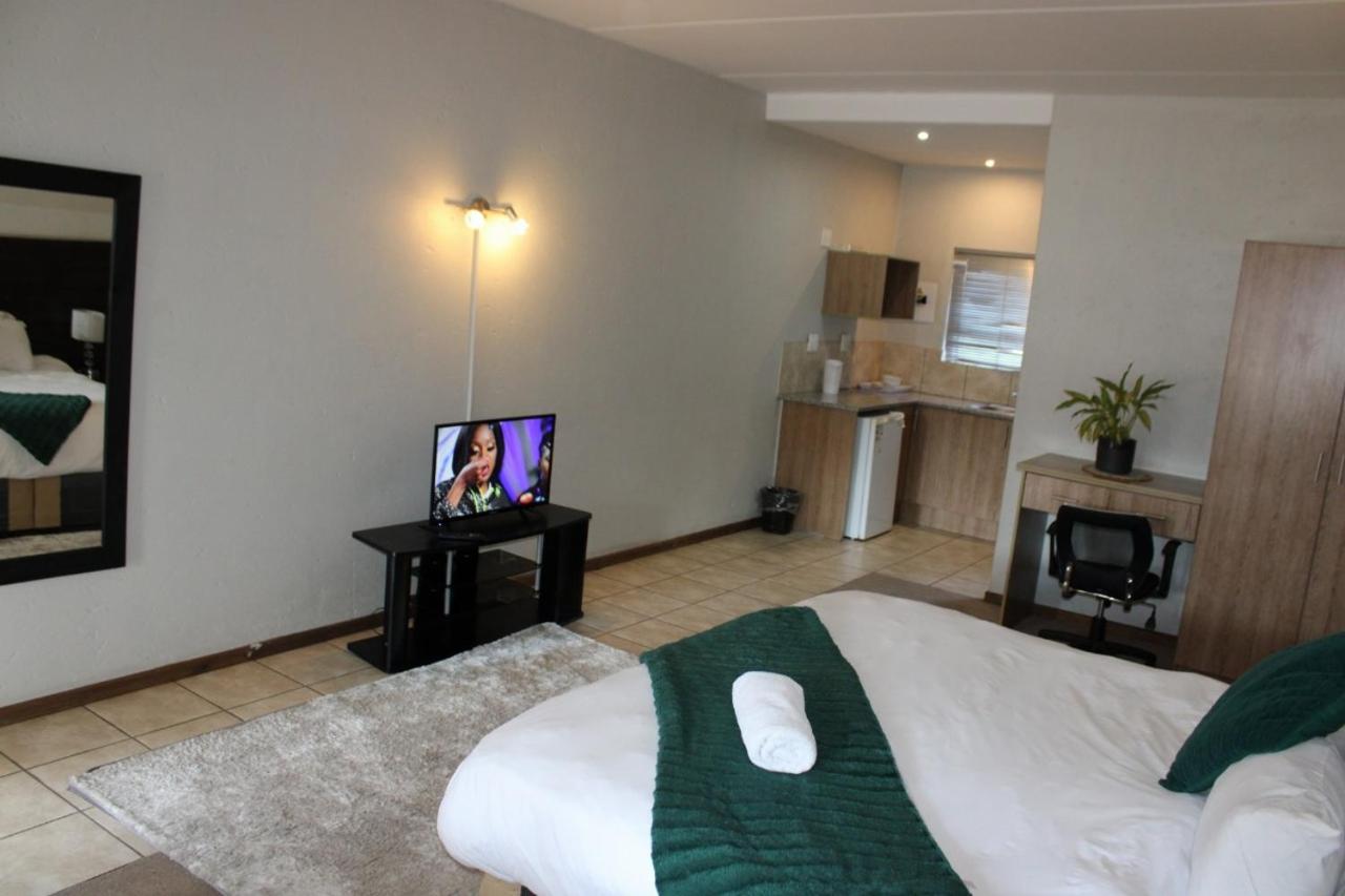Clarion Guest House view 5