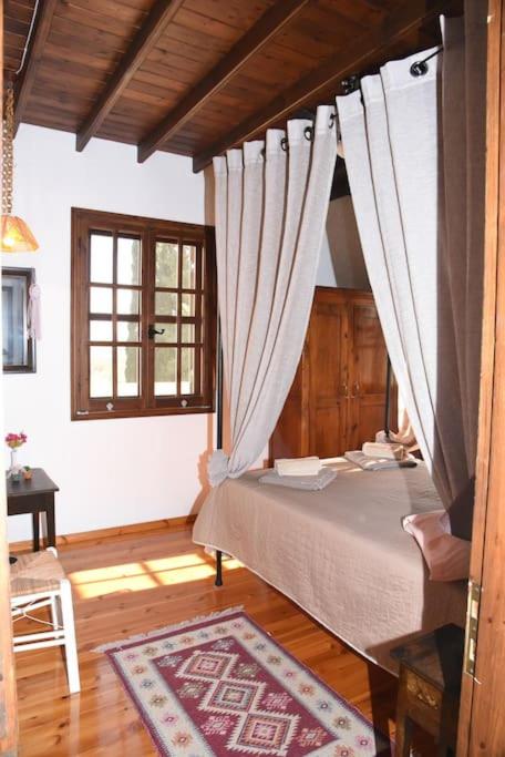 Traditional House in Neohori, Chios view 5