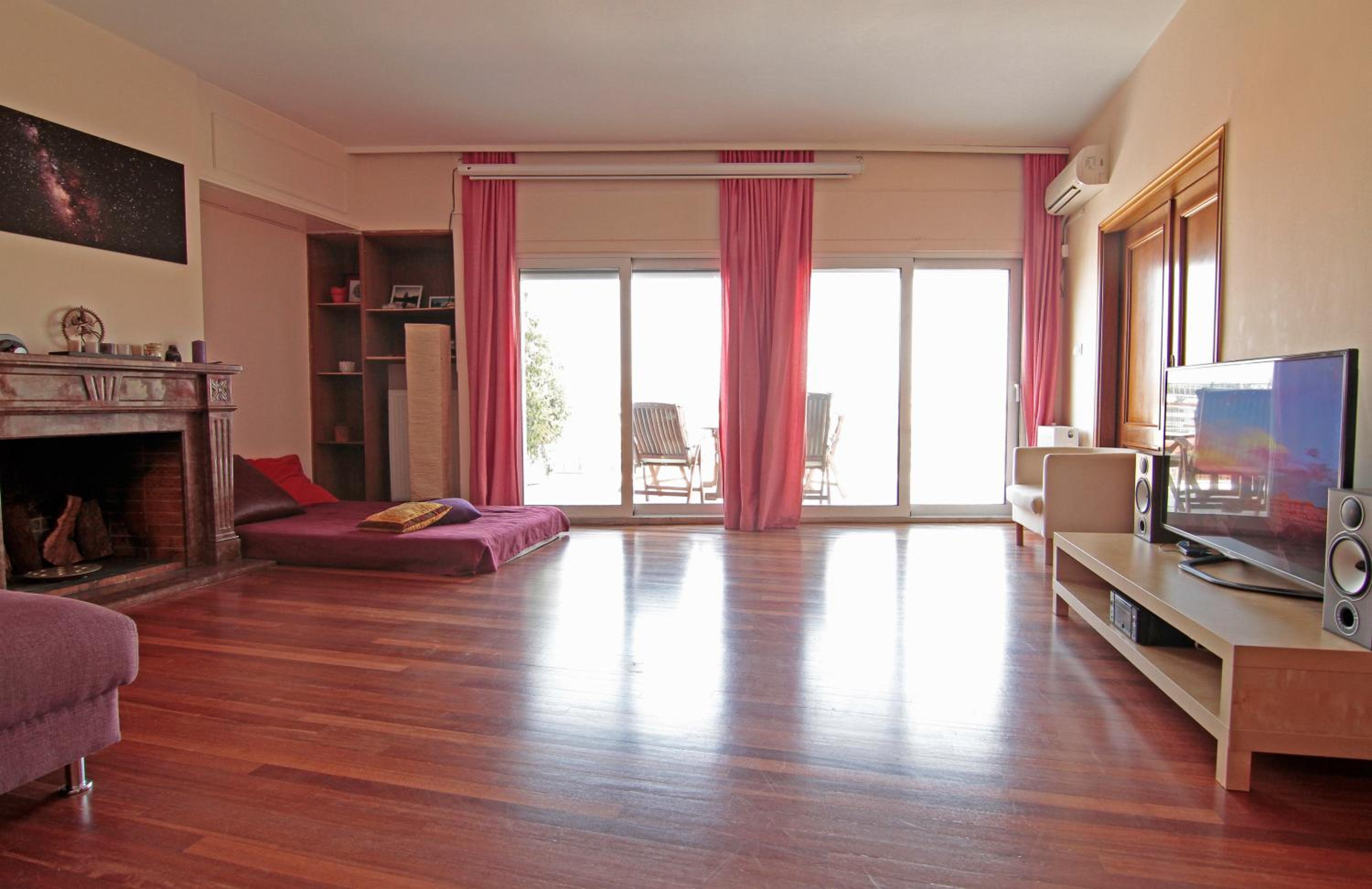 Amazing terrace view Gorgeous loft near Metro