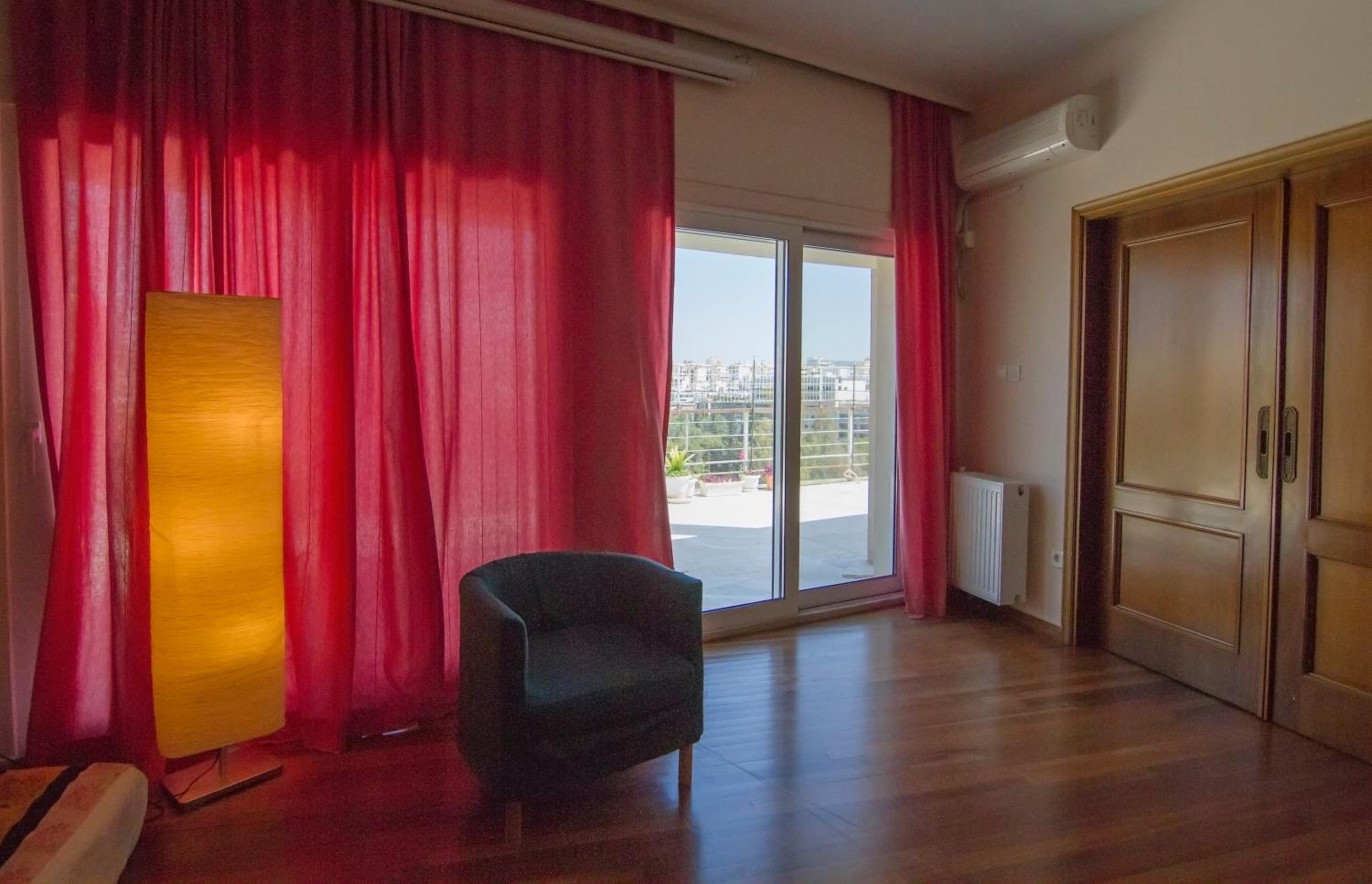 Amazing terrace view Gorgeous loft near Metro