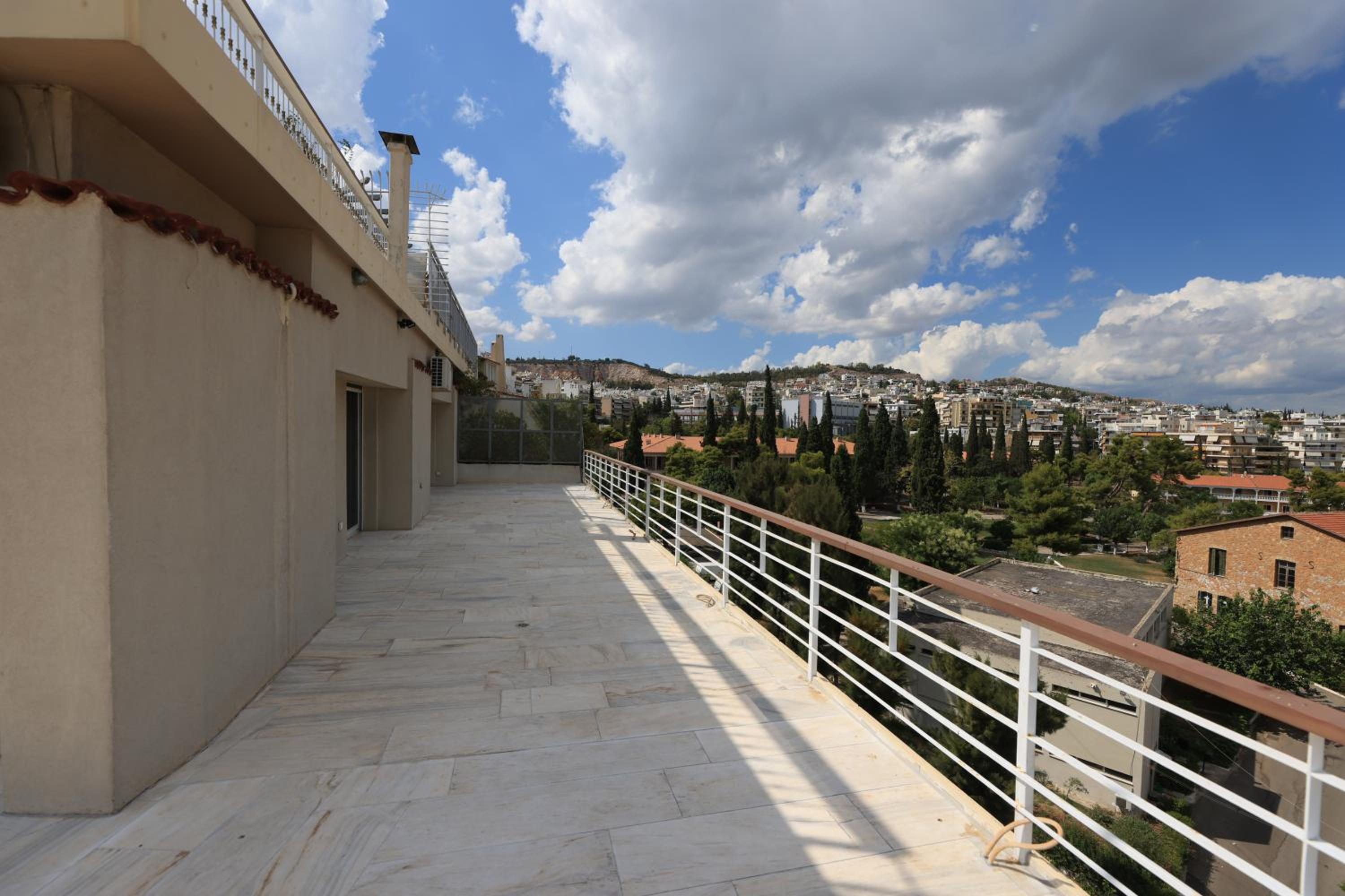 Amazing terrace view Gorgeous loft near Metro