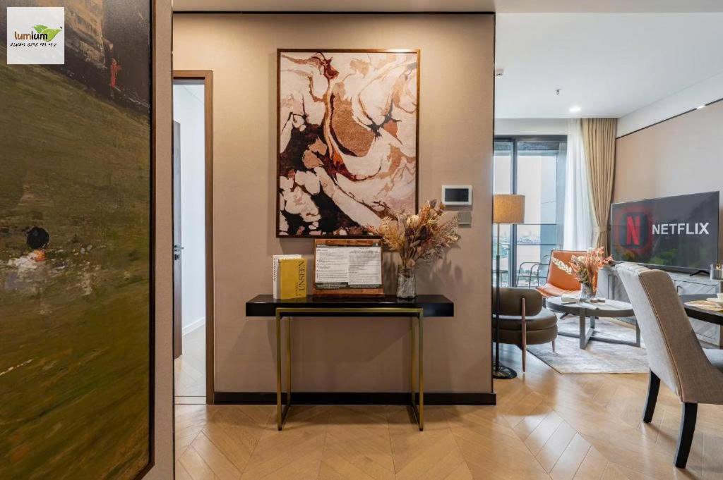 The Lumiere Riverside Residence Apartment