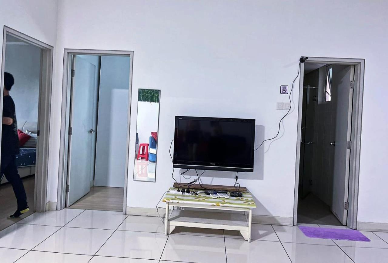 VR3 Sunway Velocity Spacious Apt中文房東