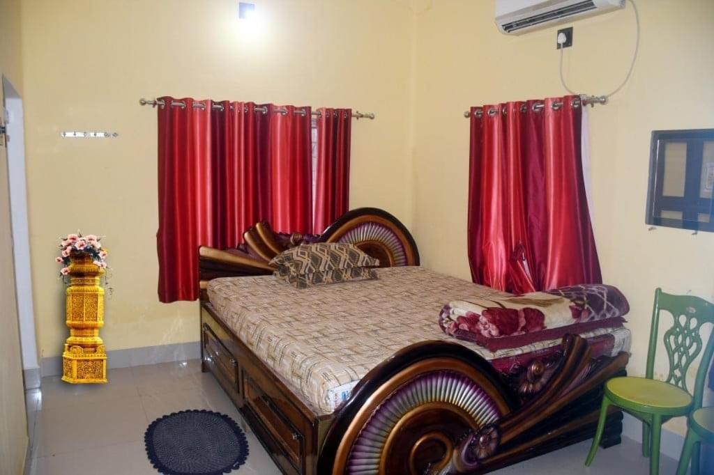 Prajapati Guest House