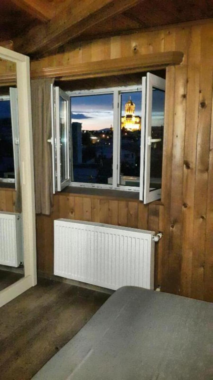 Avlabari Apartment