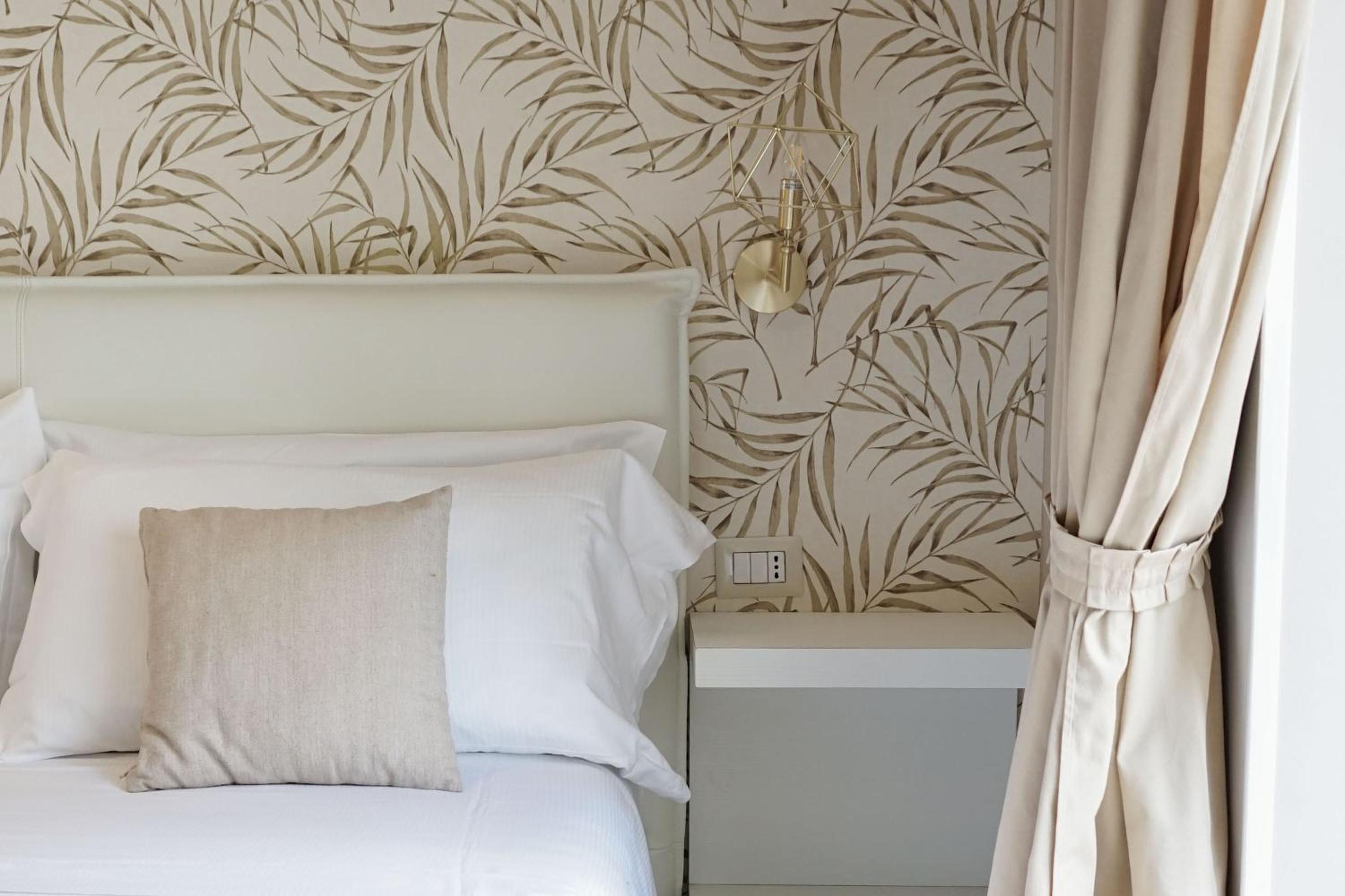 Parthenope Rooms