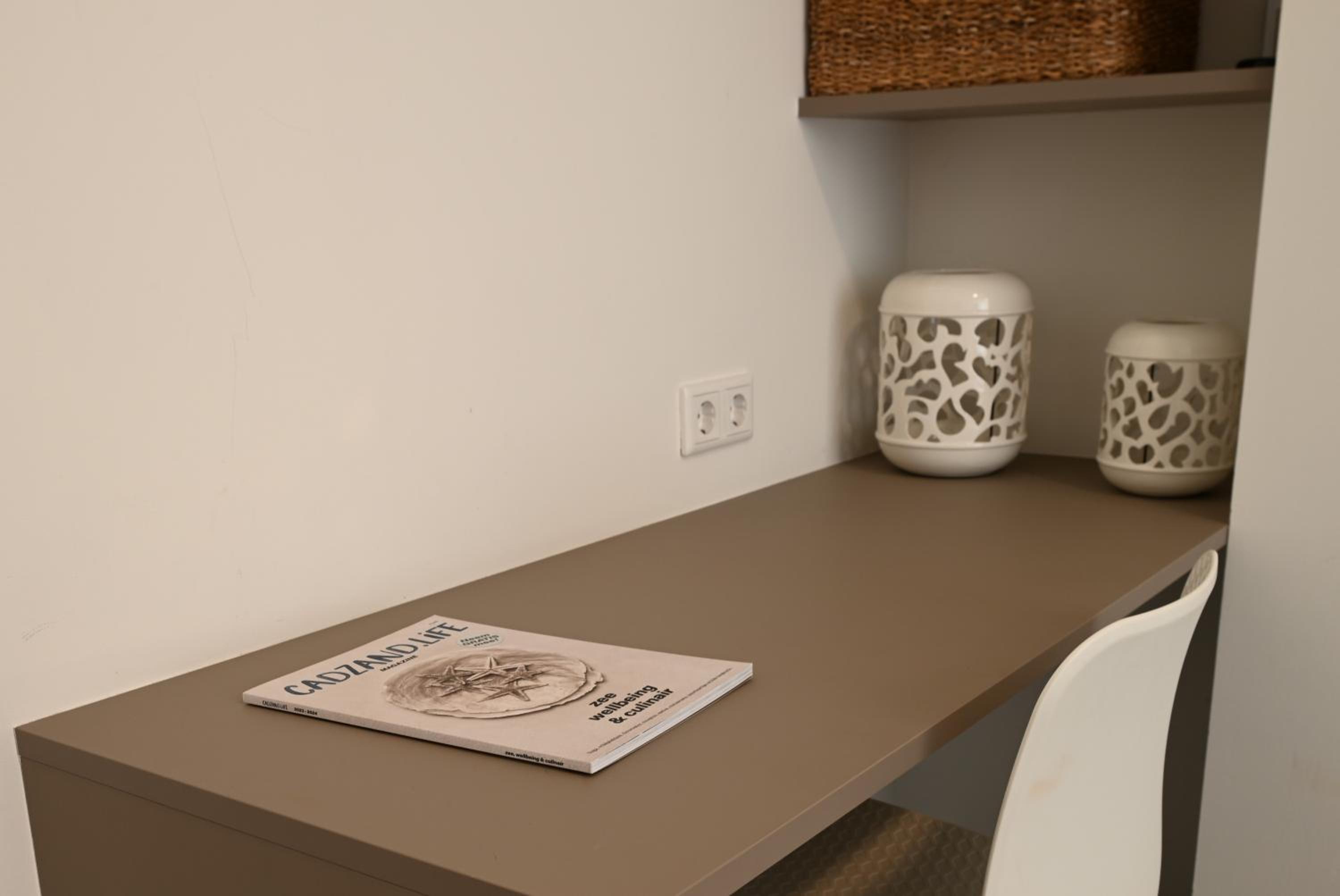 Villa Mer, Bardot - Luxury apartment in Badhuis with swimming pool and sauna near the beach