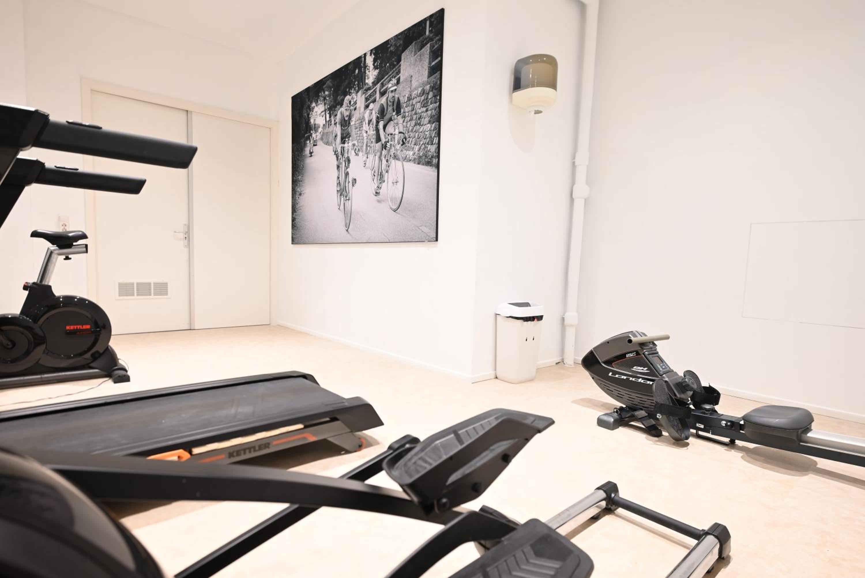 Villa Mer, Bardot - Luxury apartment in Badhuis with swimming pool and sauna near the beach