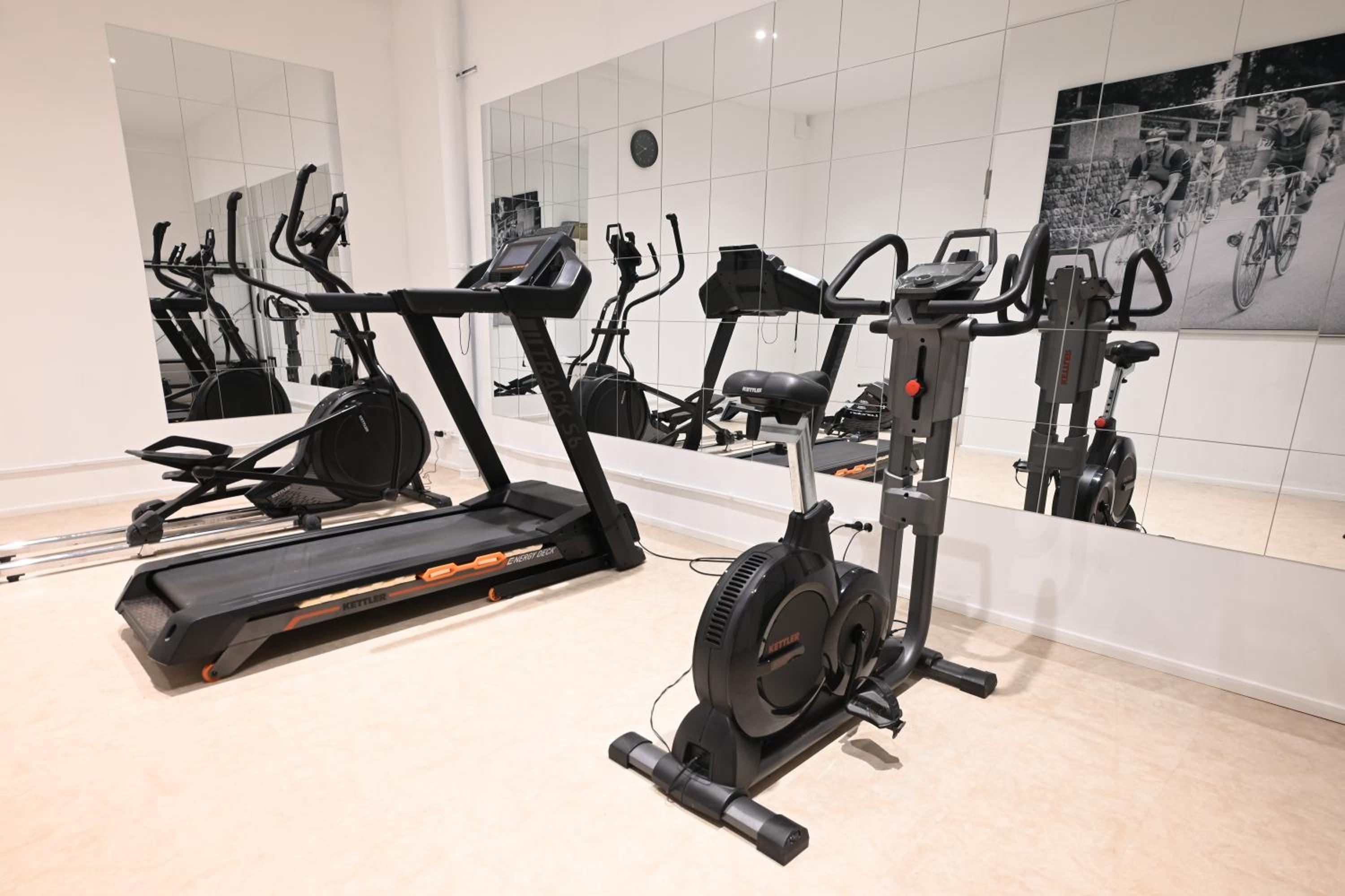 Villa Mer, Bardot - Luxury apartment in Badhuis with swimming pool and sauna near the beach