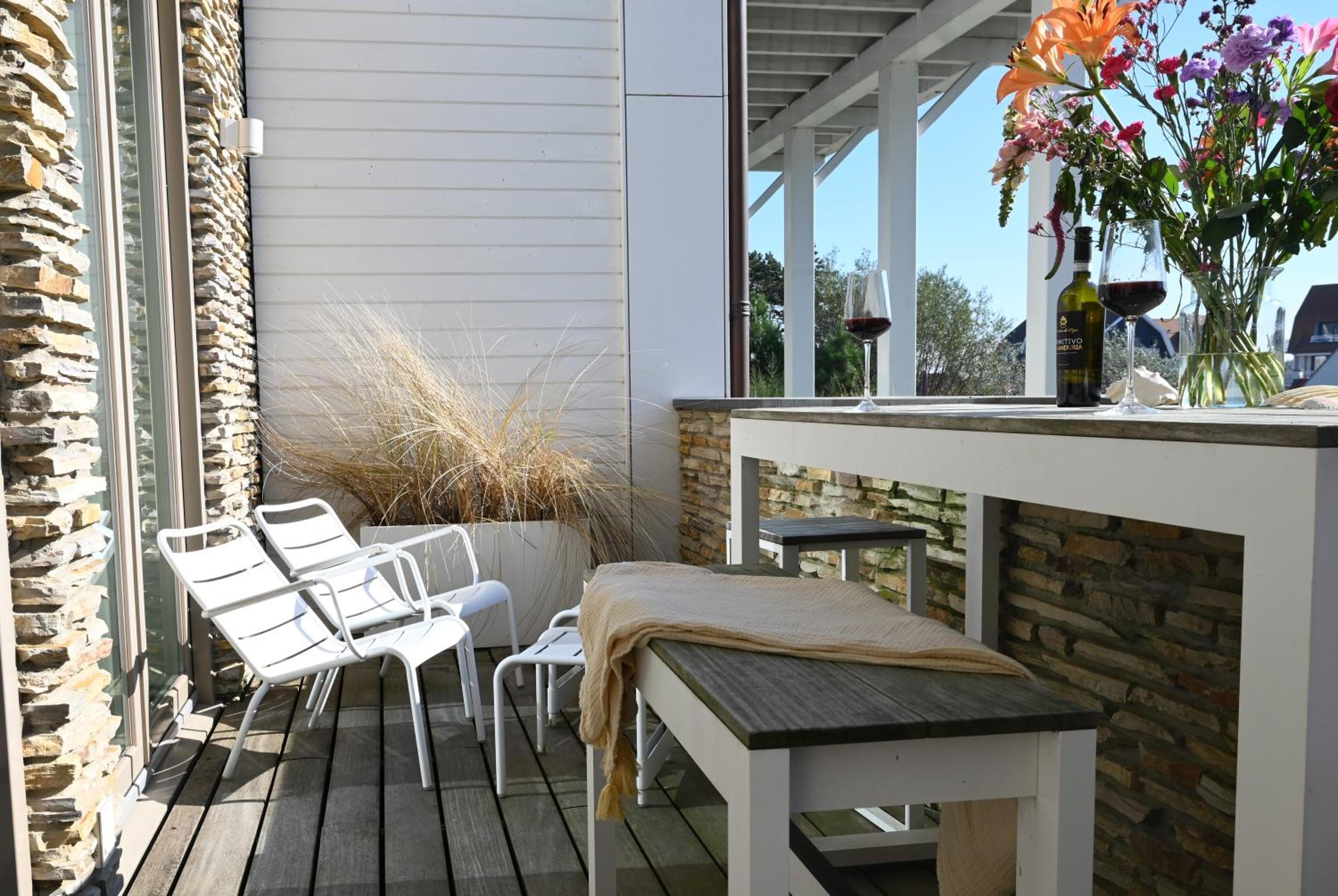 Villa Mer, Bardot - Luxury apartment in Badhuis with swimming pool and sauna near the beach