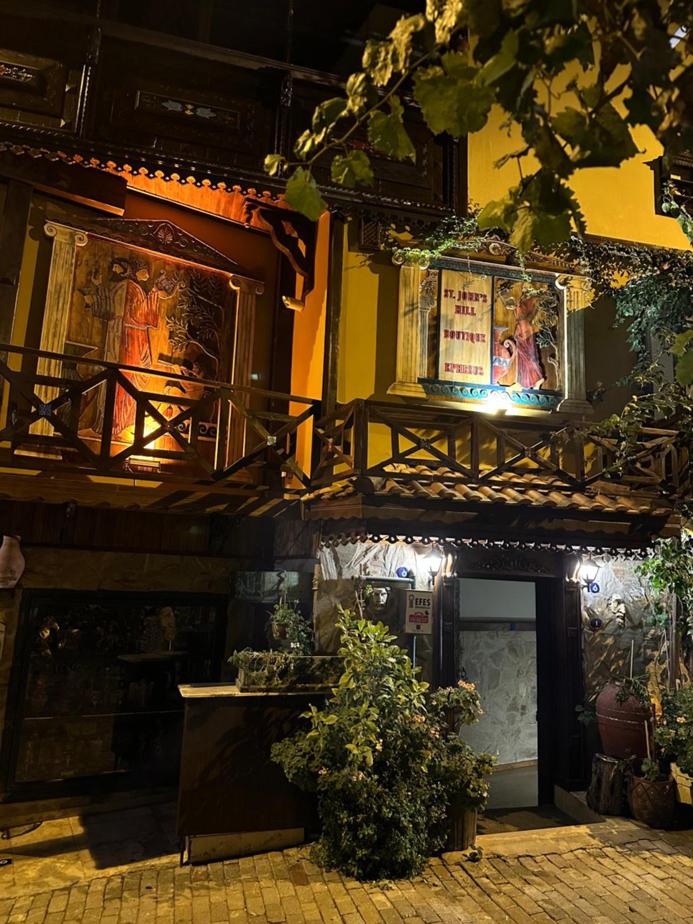Saint Johns Hill Boutique Ephesus view 3