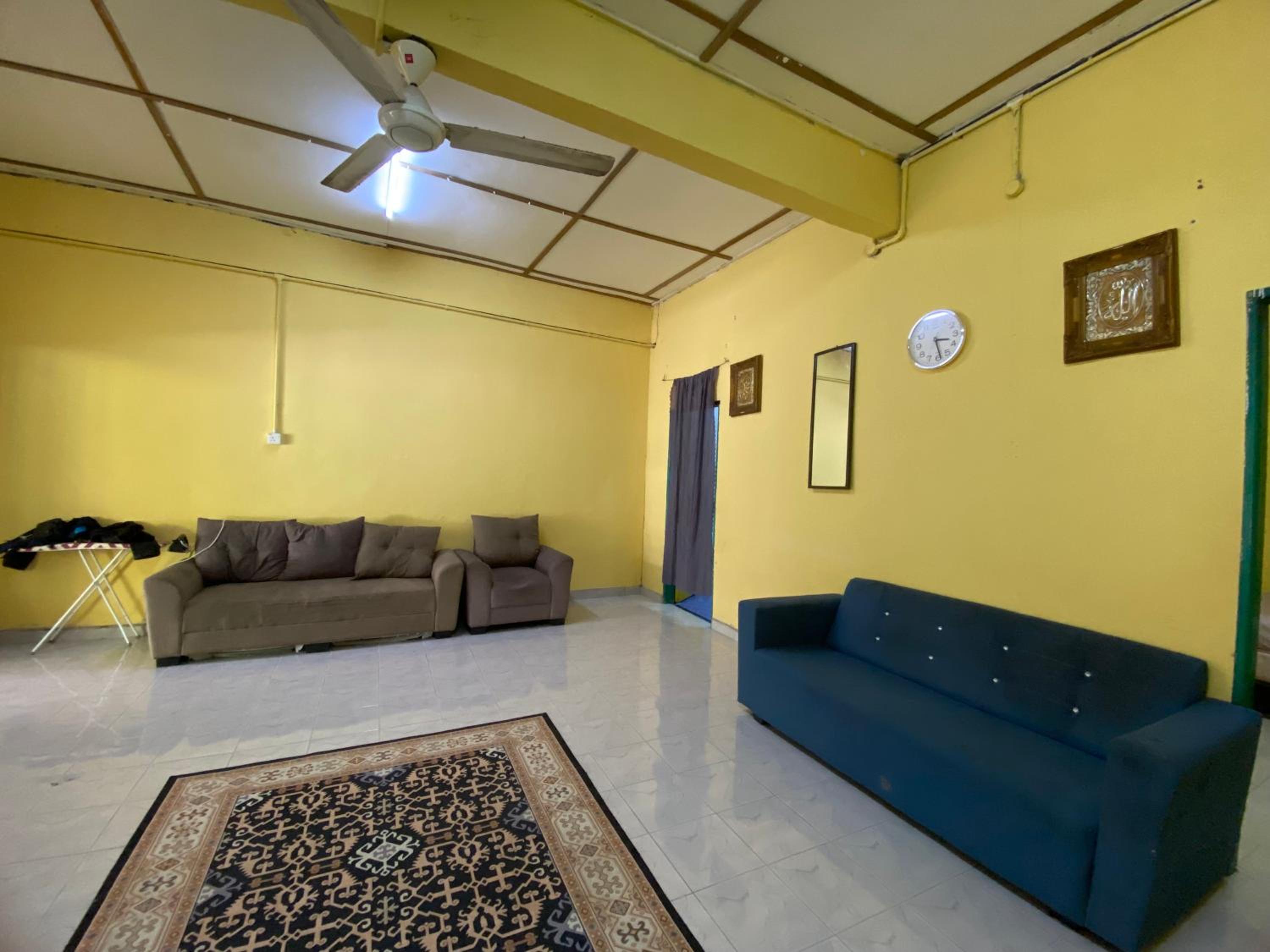 umi homestay batu buruk photo 6