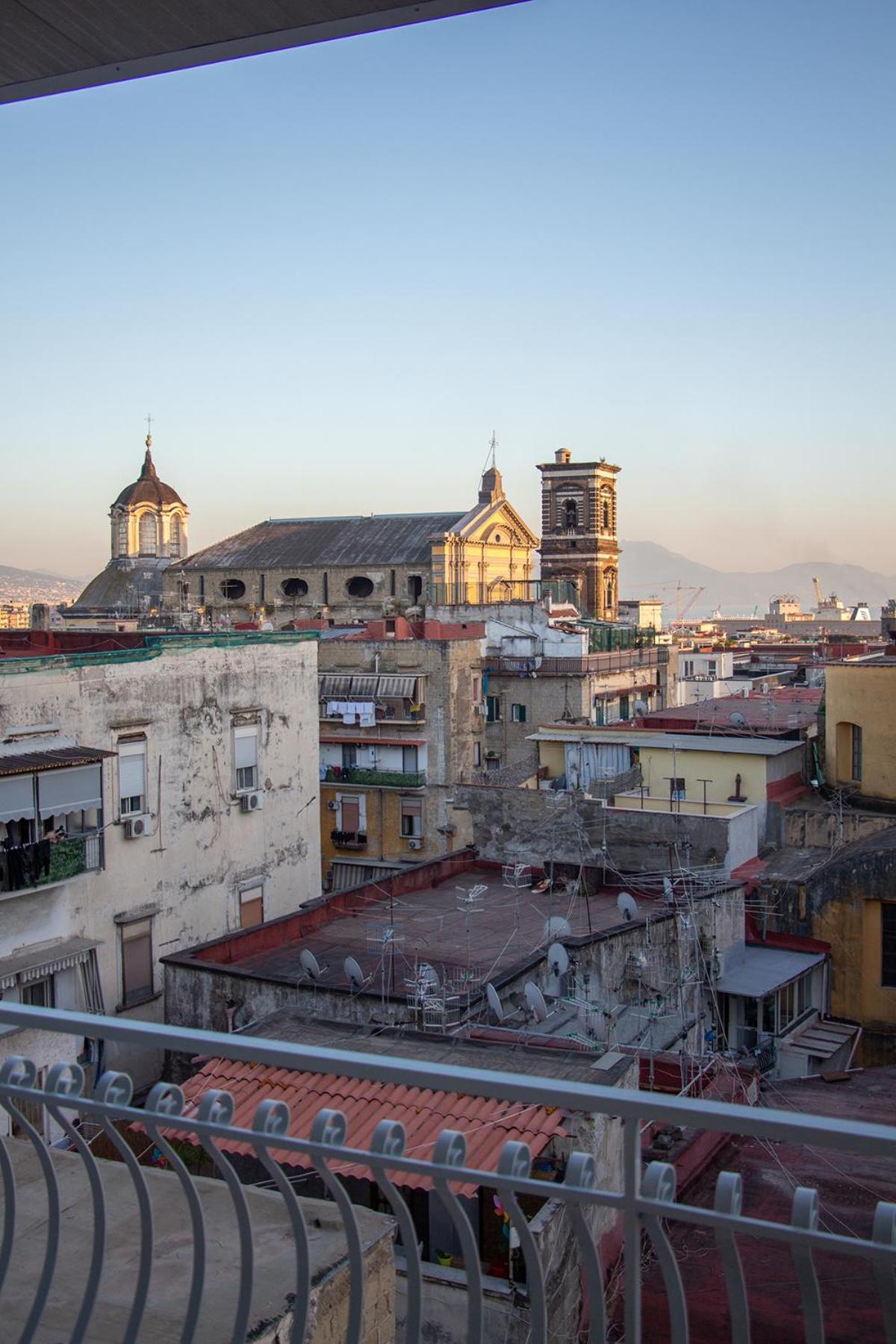 WANDERLUST SPACCANAPOLI Points Of View