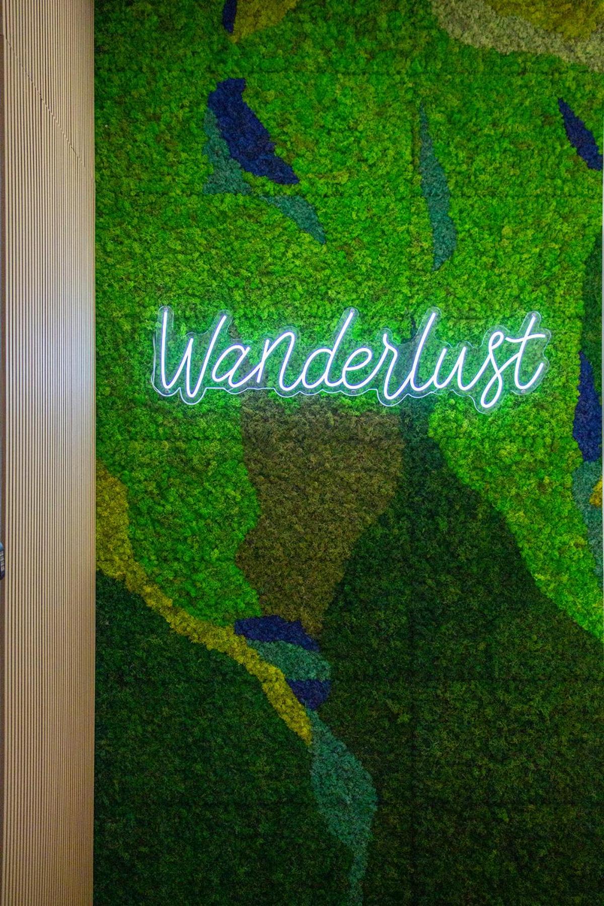 WANDERLUST SPACCANAPOLI Points Of View