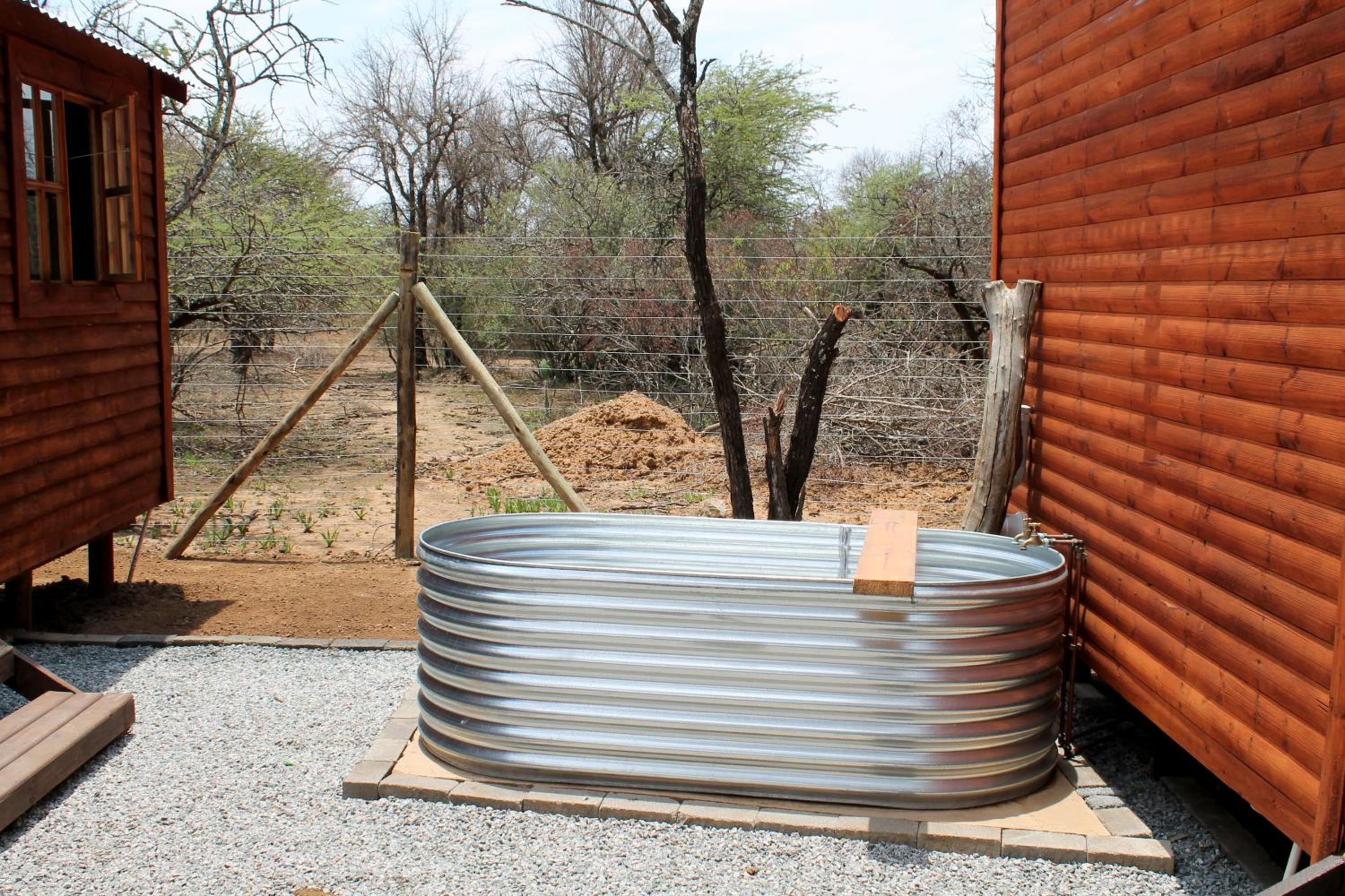 Romantic Hot Tub Retreat - 33 Dinokeng, Big 5 reserve view 5