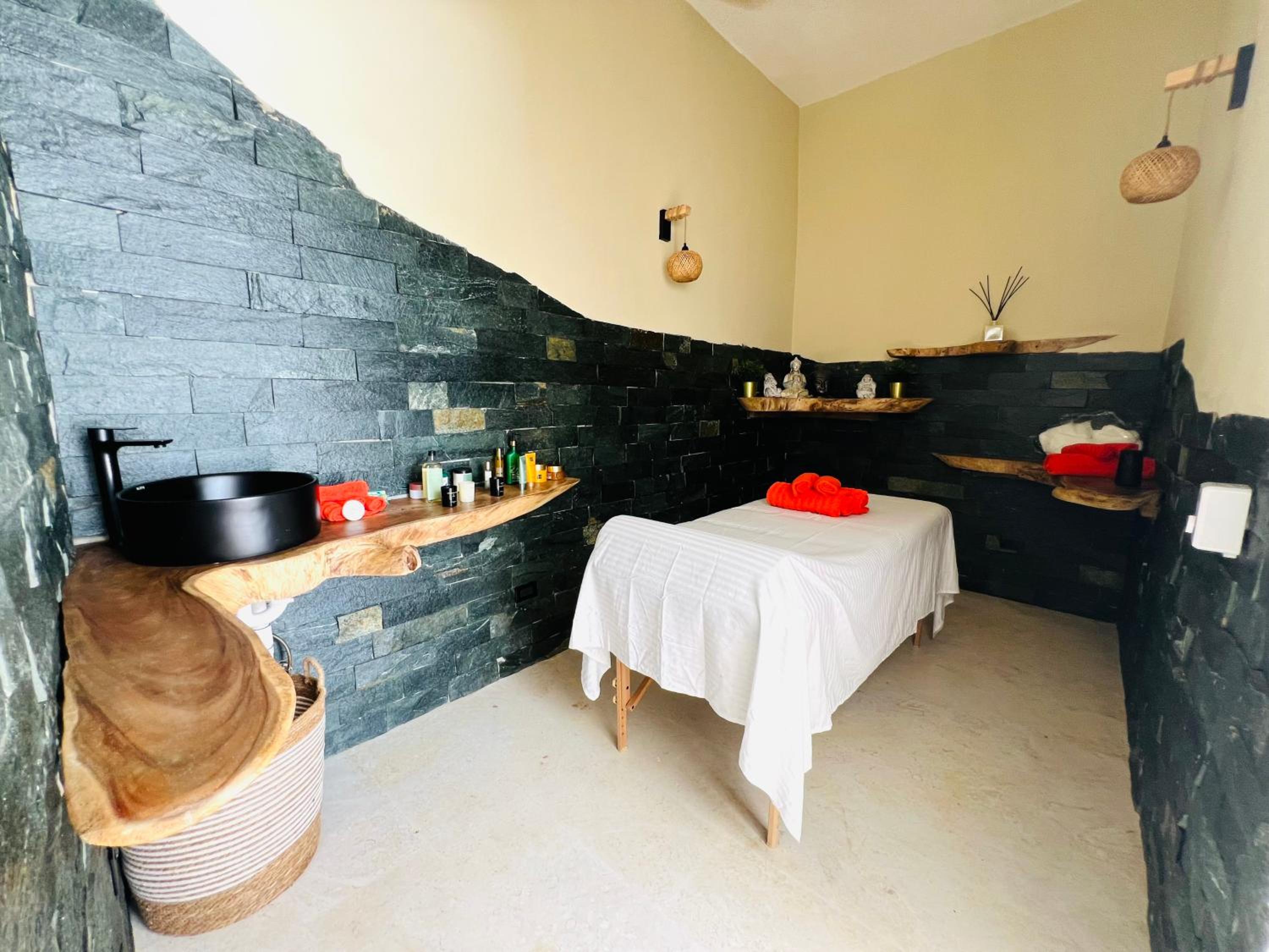 Casa B&W, Villa luxueuse Exceptionnelle, 8 personnes, à 1 min de la plage view 5