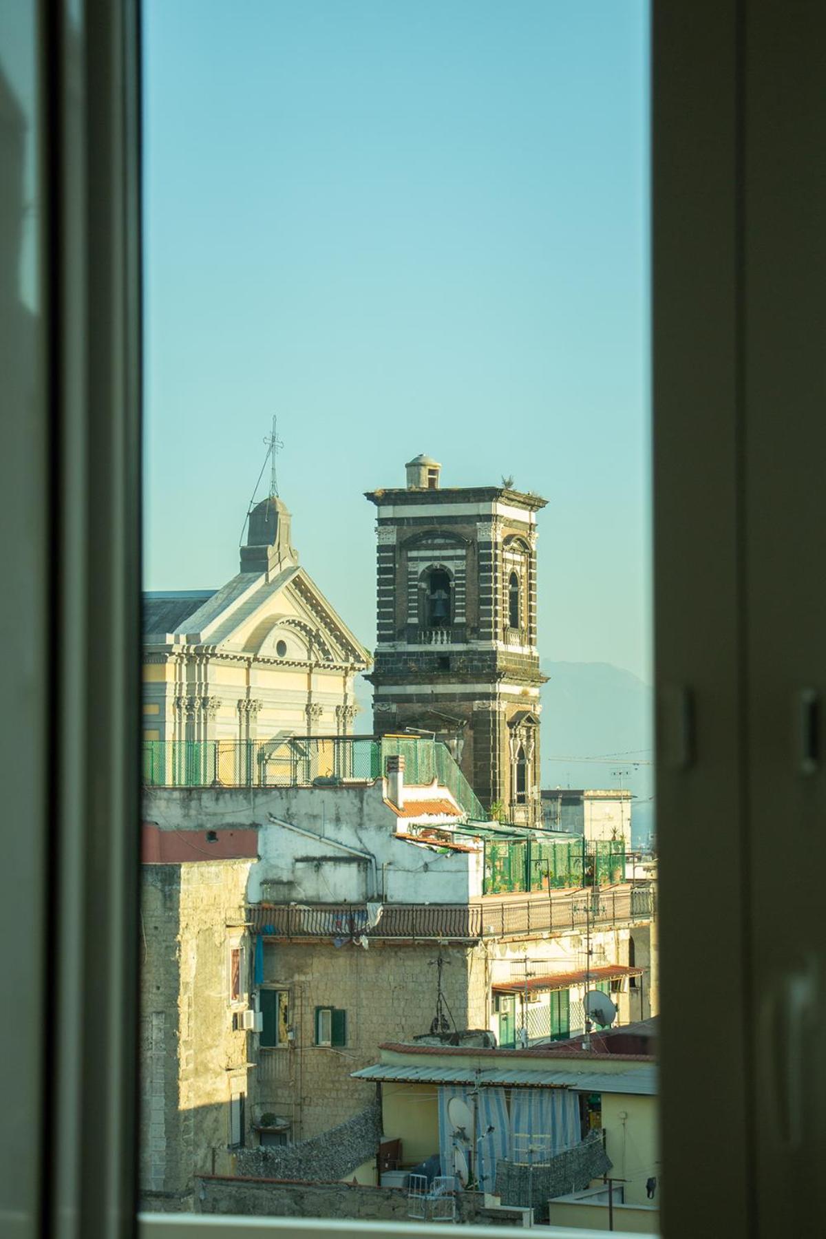 WANDERLUST SPACCANAPOLI Points Of View