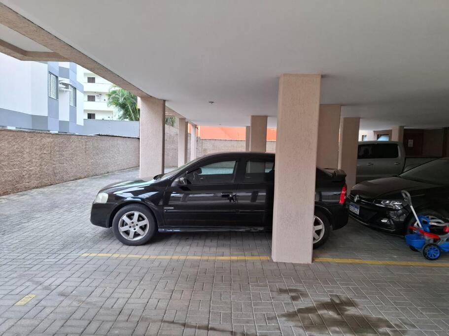 Espaçoso APTO com 3 quartos - área nobre do Itaguá