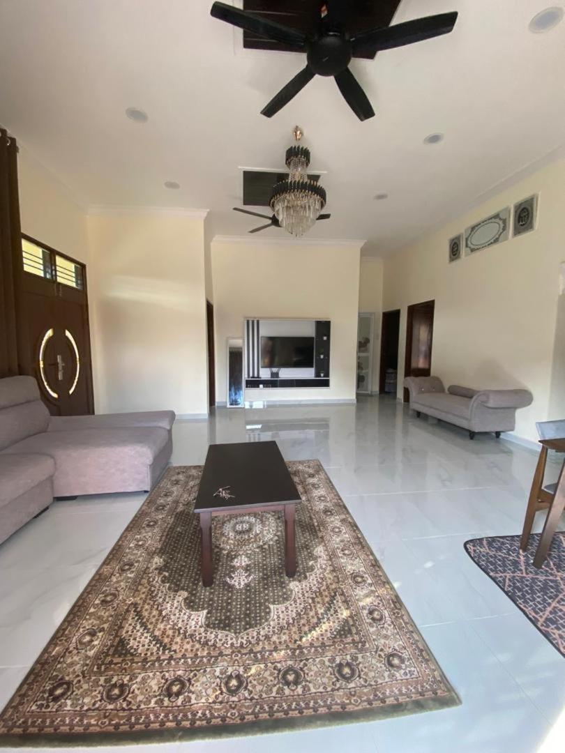 Homestay D'Villa Ombak Rizqi photo 5
