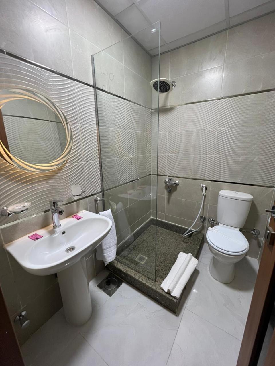Royal Home Hotel