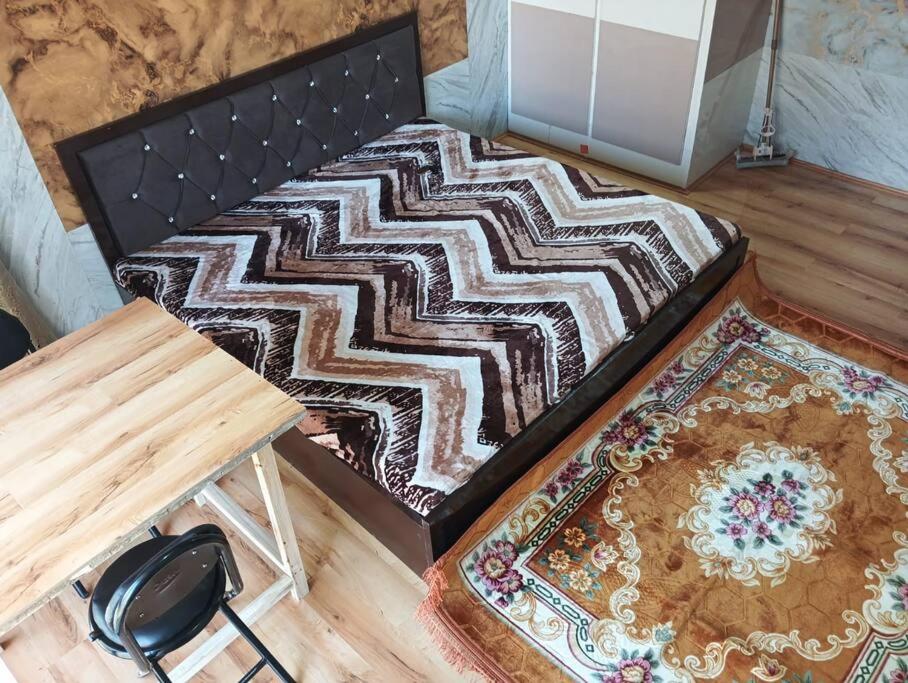 Forest Cabin Stay in Doodpathri - Perfect for Couples, Bonfire, BBQ view 3