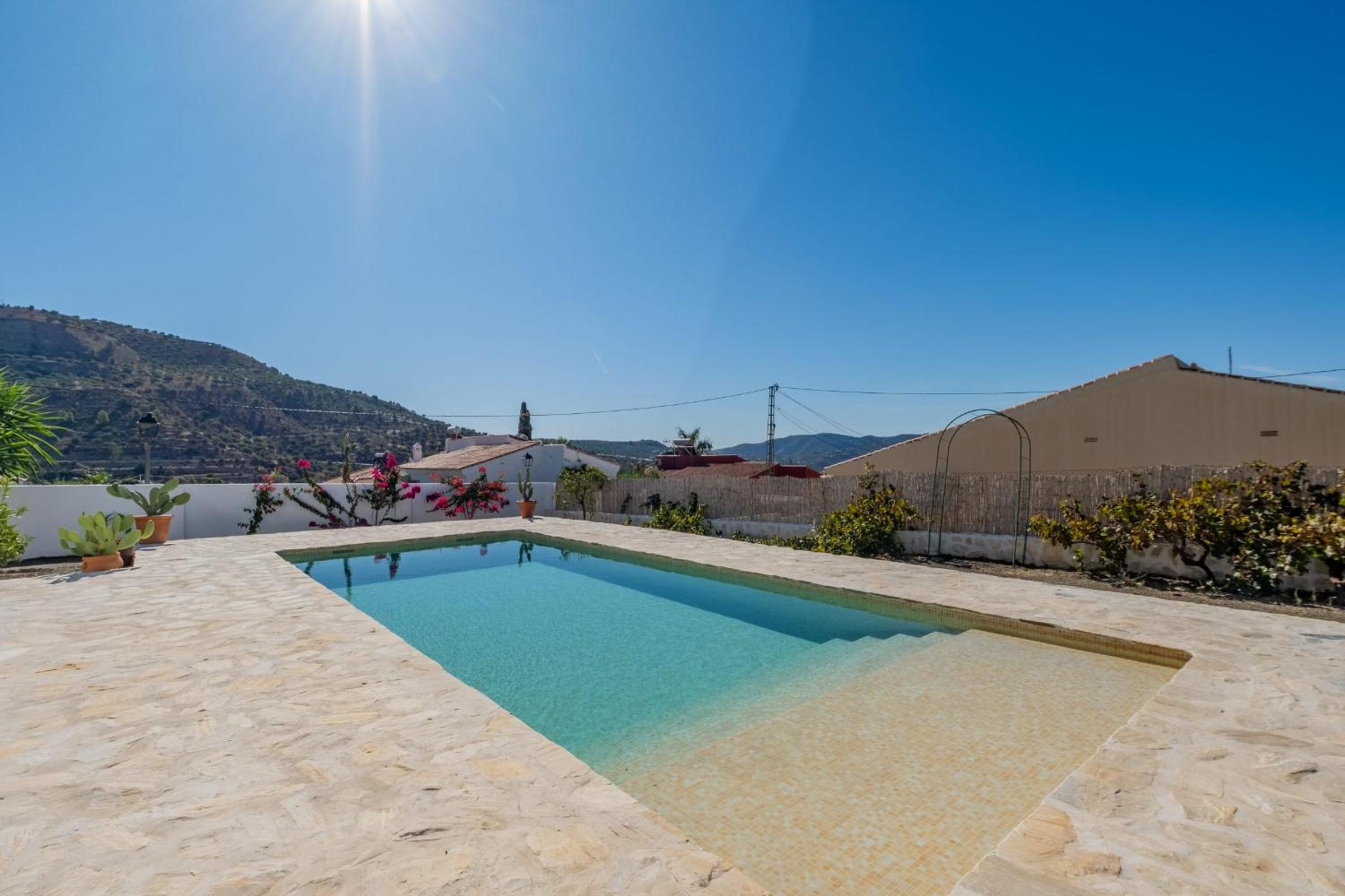 Villa Cayetana - Spacious 4-Bedroom Villa with Private Pool Terrace & BBQ