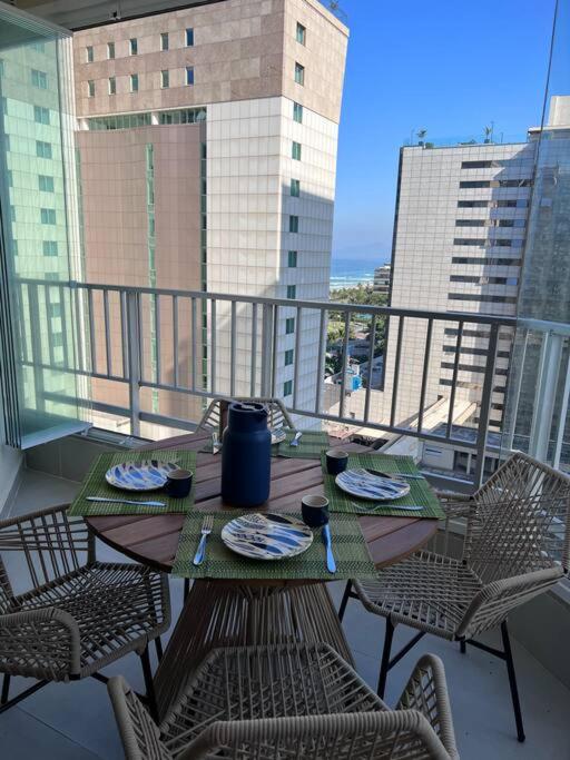Apartamento VISTA MAR Barra da Tijuca ao Lado do Windsor Barra Hotel