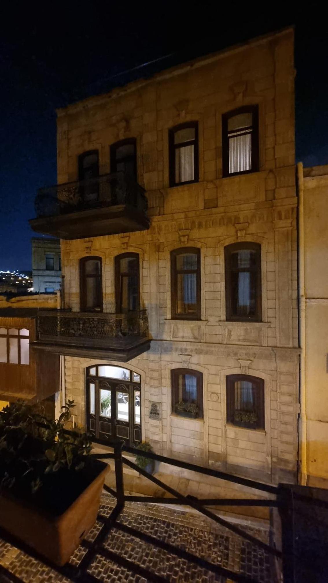 Apartments History 1870