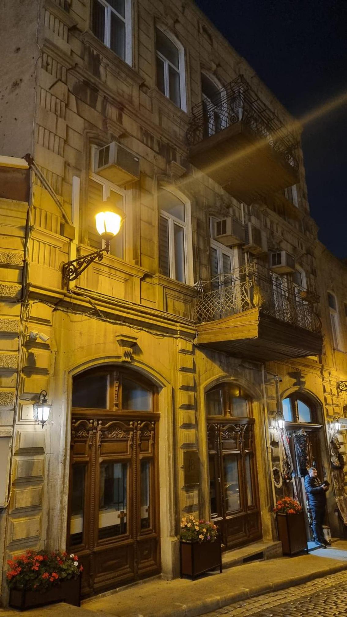 Apartments History 1870