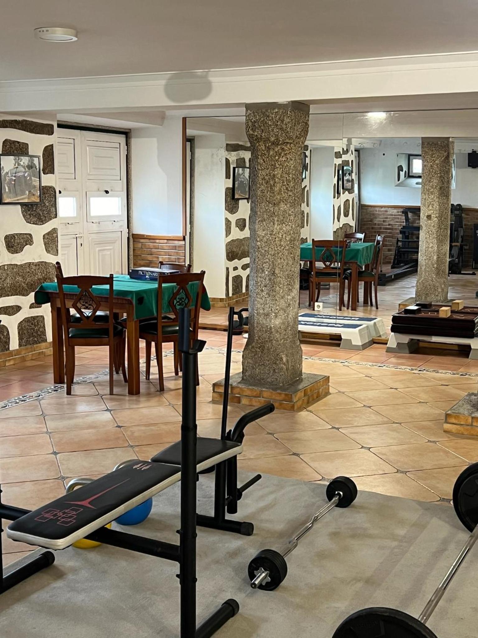 HostWise - Modern Villa & Shared Pool in Paredes, photo 44