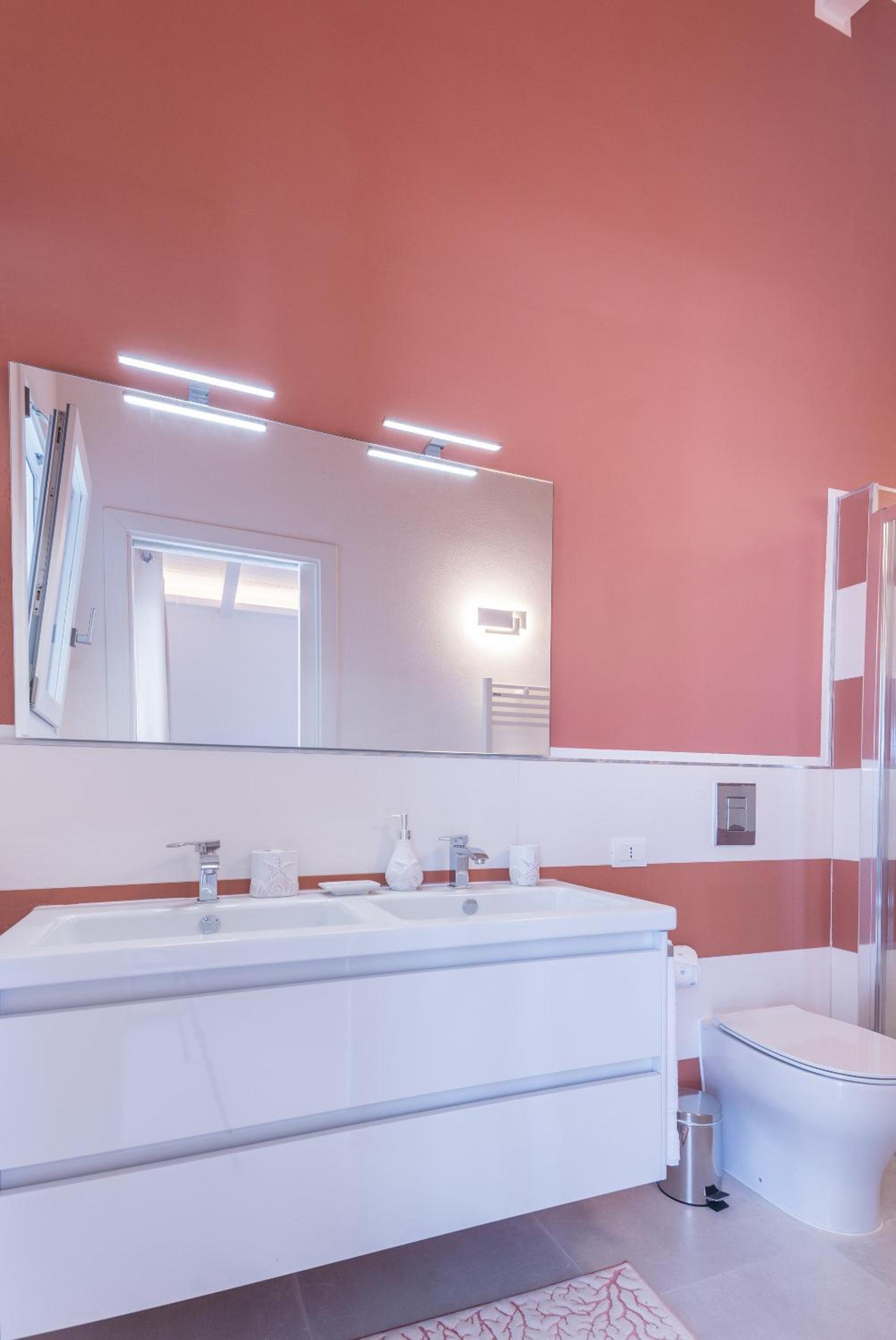 Capo Norax chambre de luxe avec jacuzzi à 250m de la mer