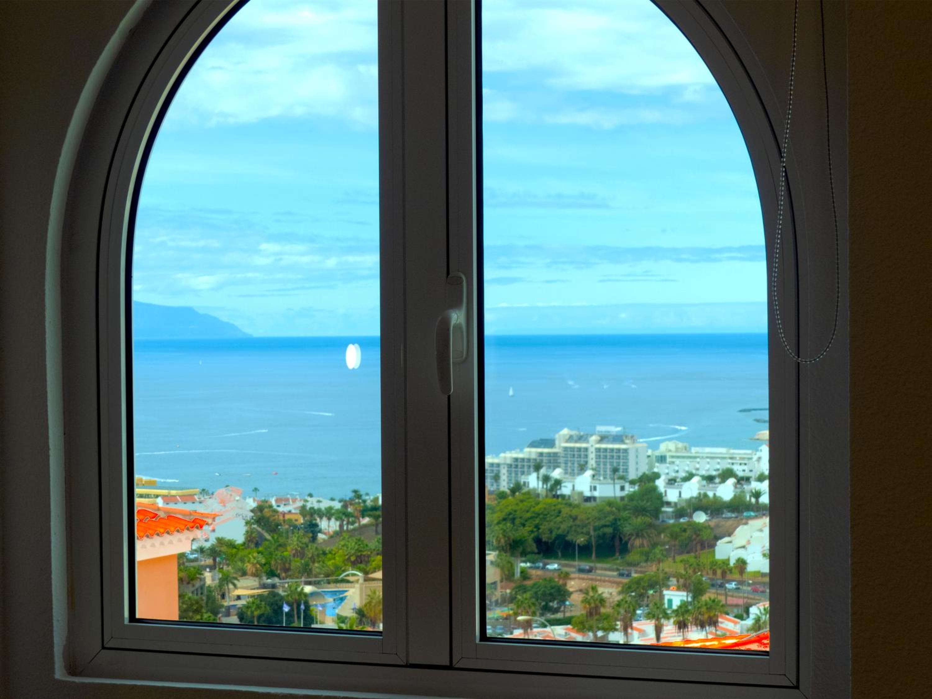 Ocean view apartment, Costa Adeje photo 5
