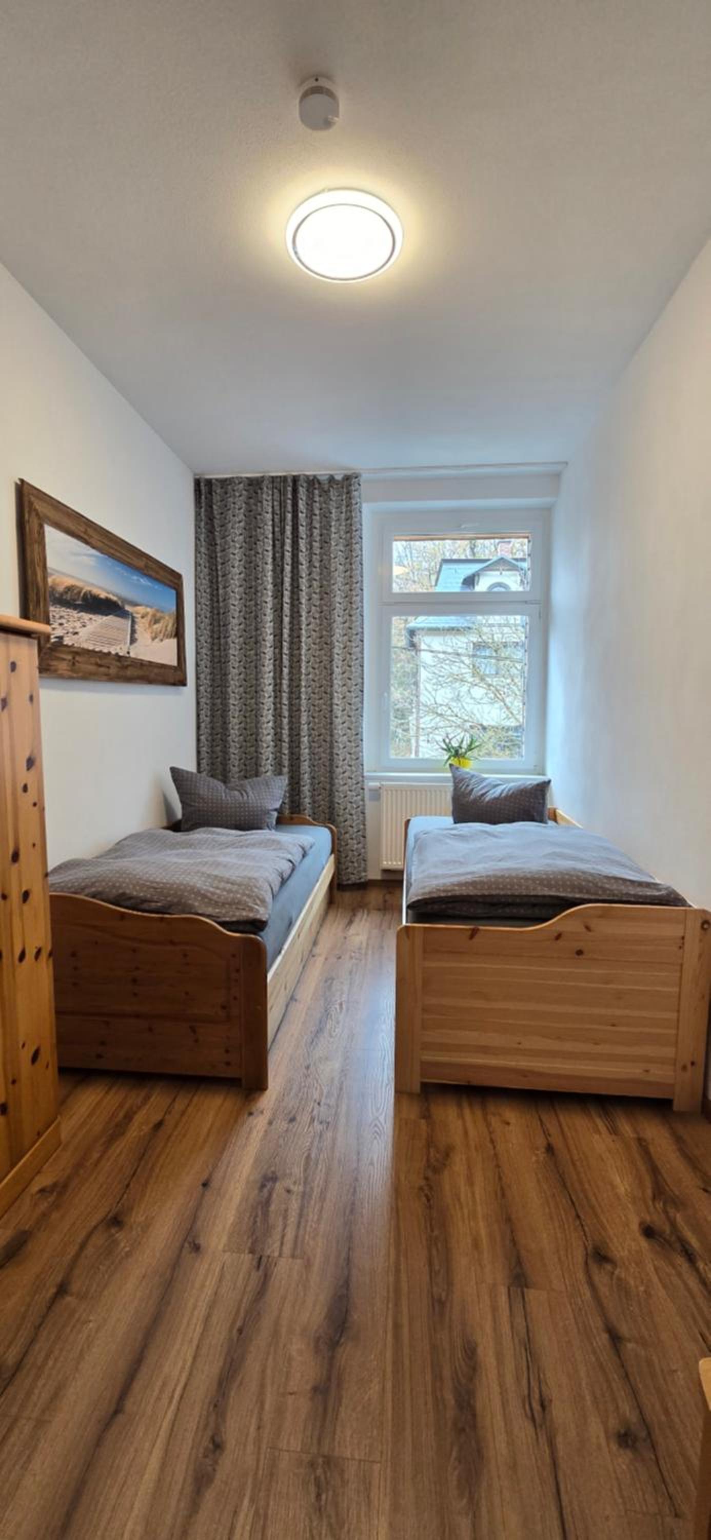 Gastehaus Hirschstein - Hochwertige Ferienwohnung in sehr ruhiger Lage direkt am Fluss Goltzsch - Property Image 7