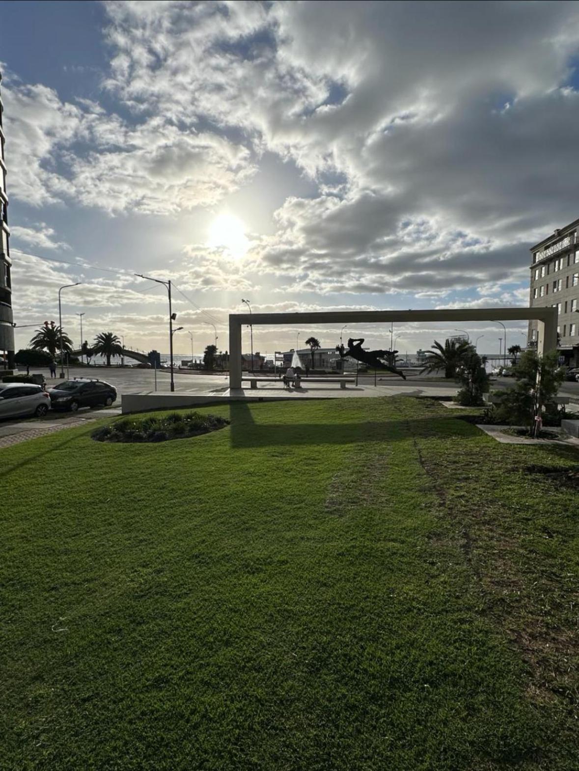 DEPARTAMENTO 2 AMBIENTES CON COCHERA FIJA EN CENTRO DE MAR DEL PLATA, a 150m de la PLAYA!