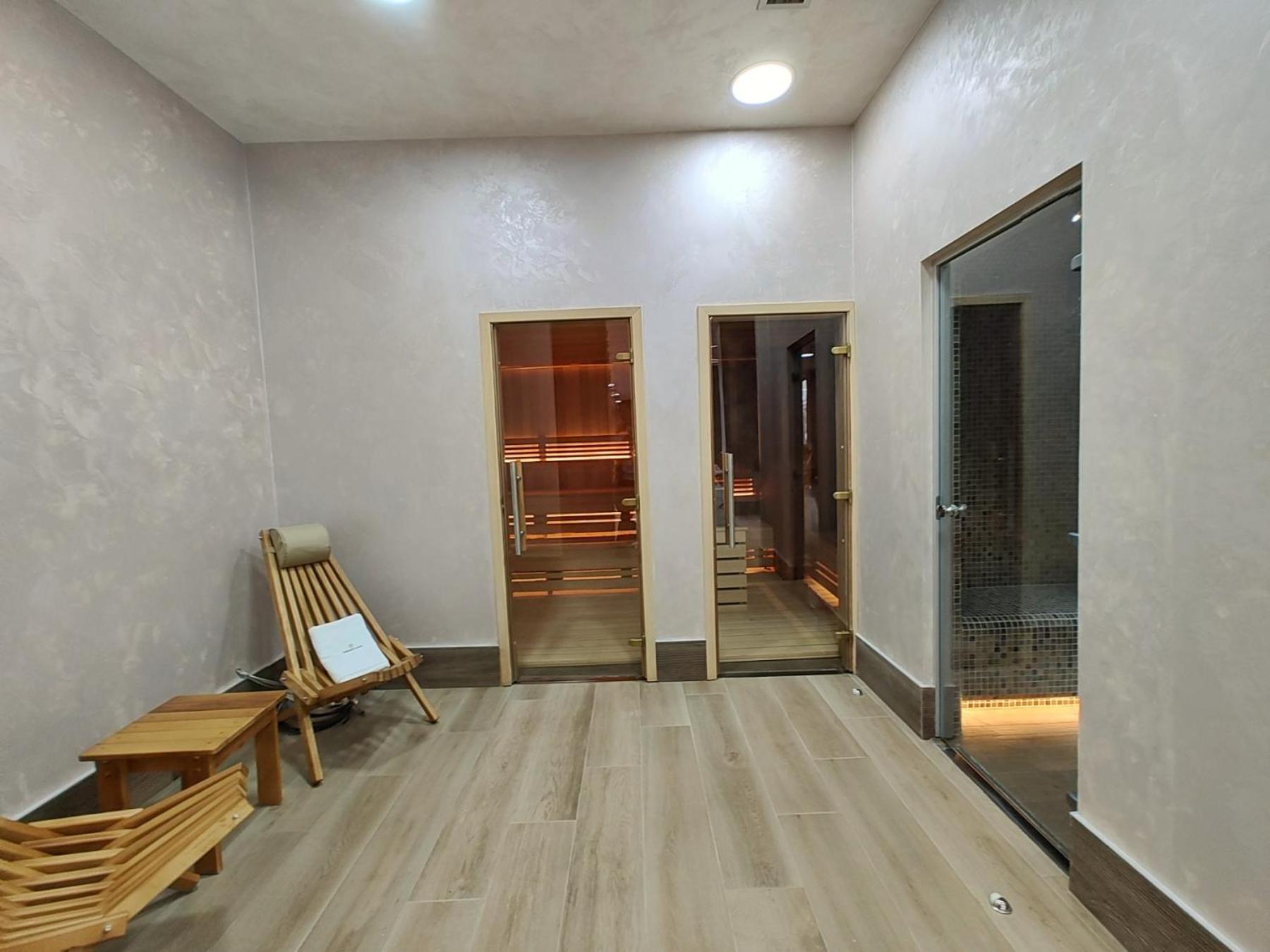 Lenika Apartments