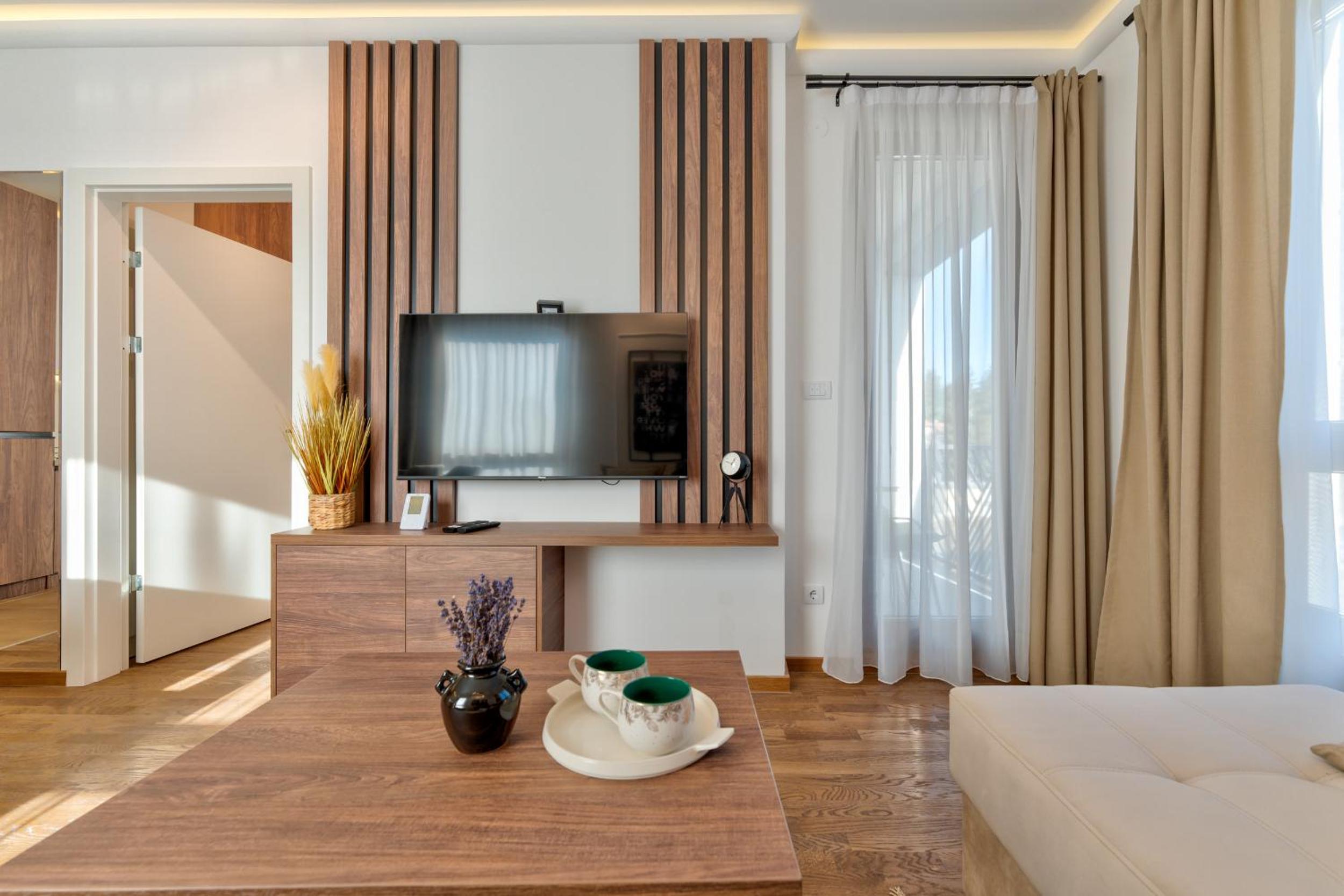 Lenika Apartments