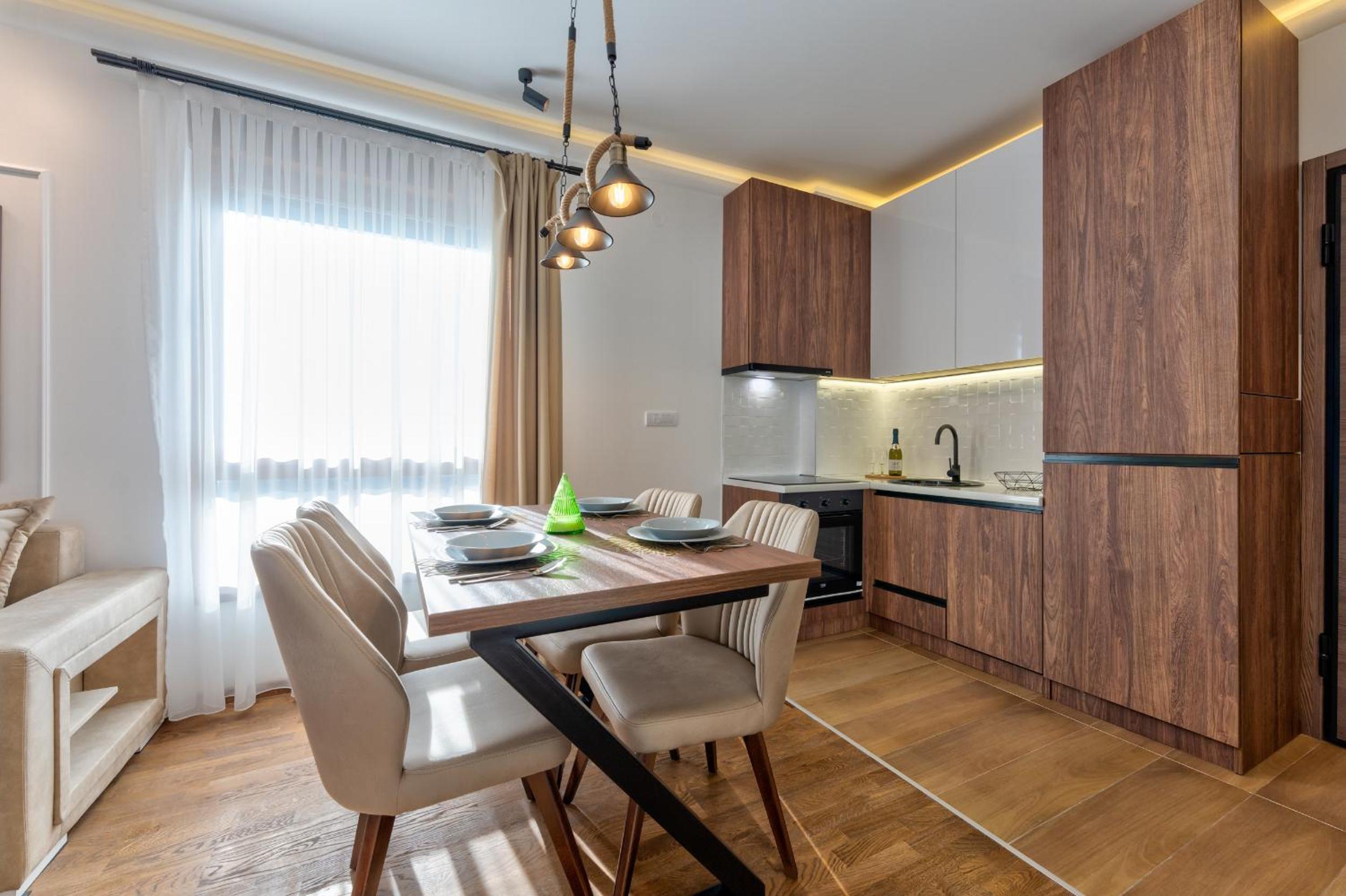 Lenika Apartments