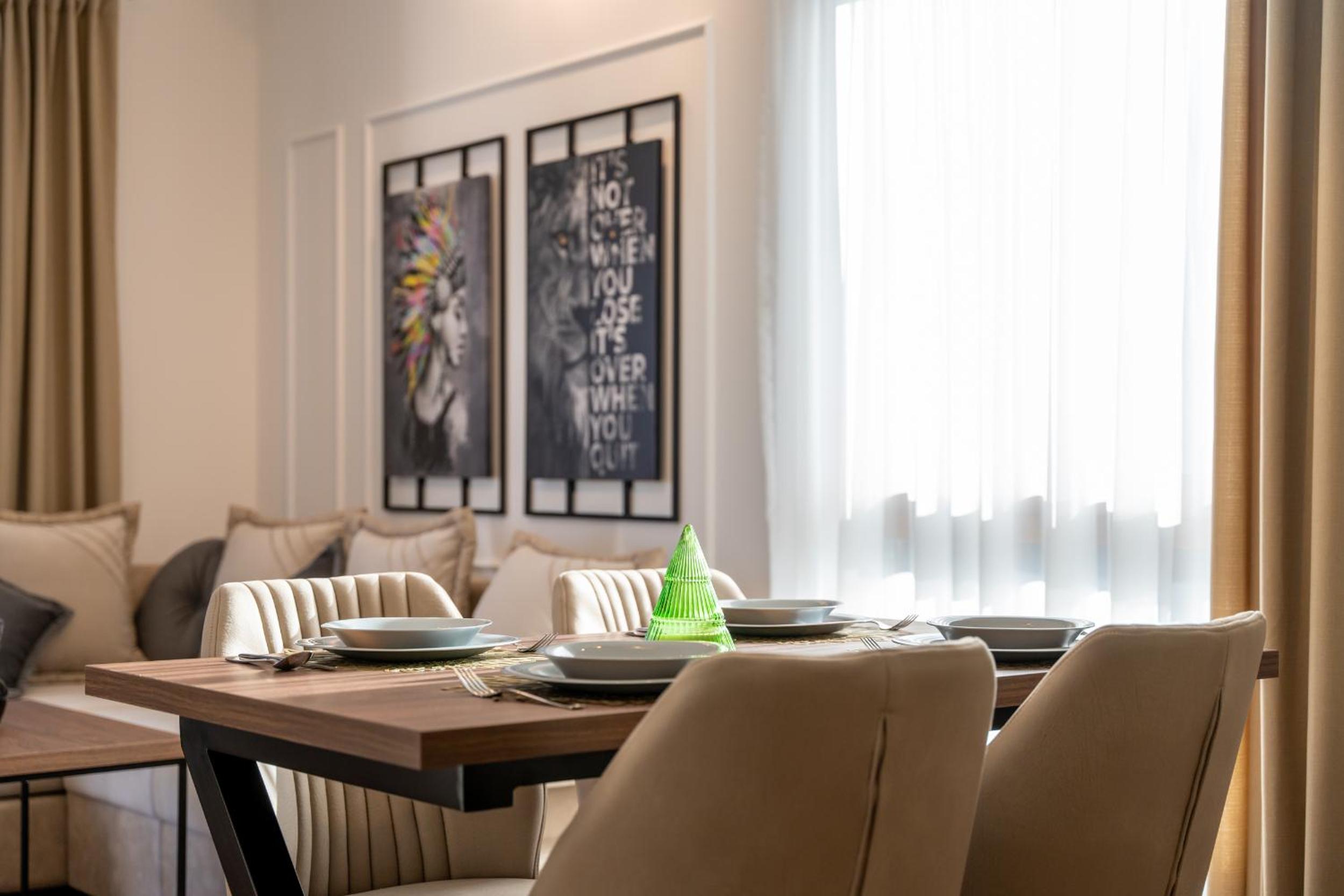 Lenika Apartments