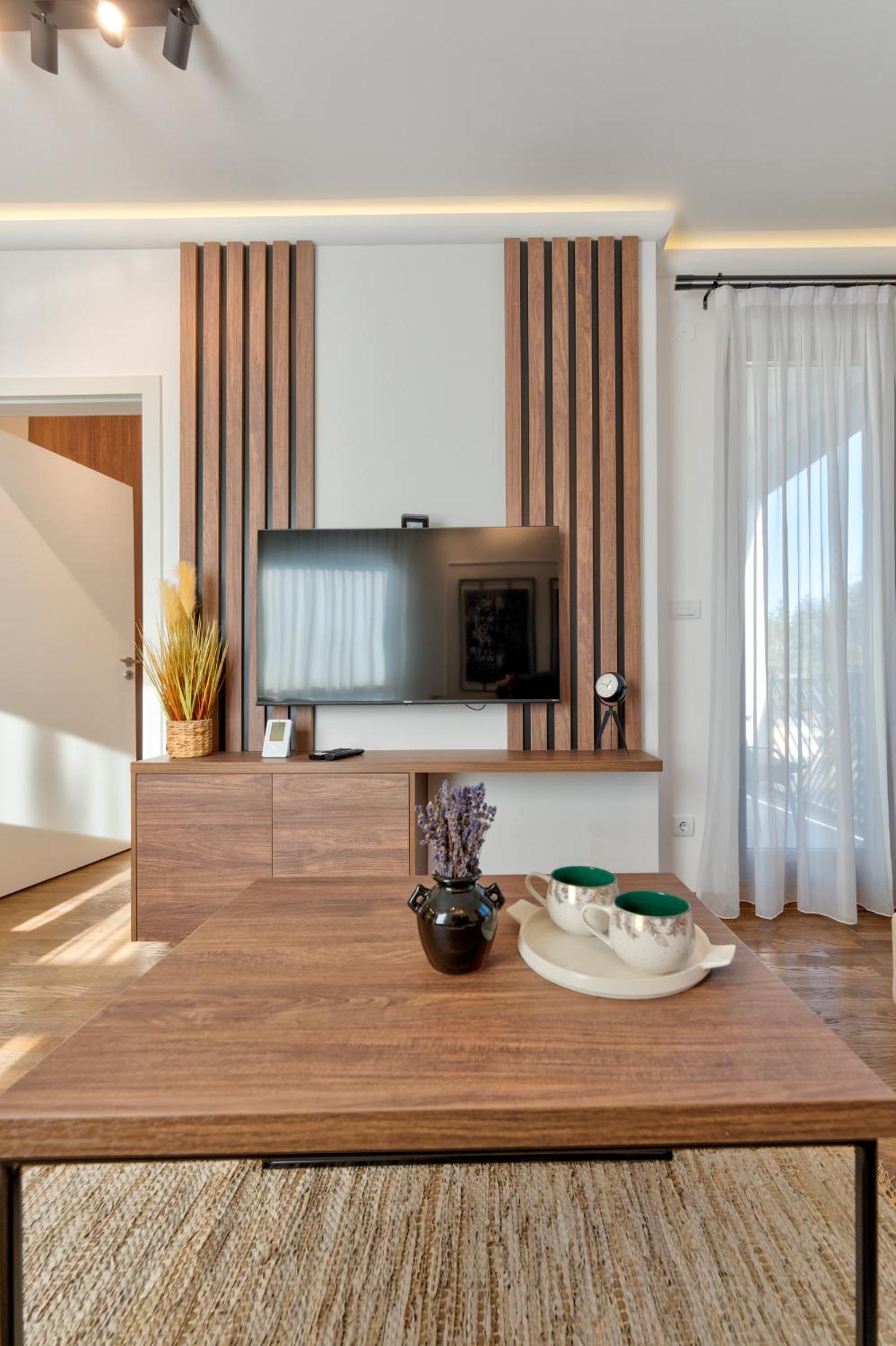 Lenika Apartments